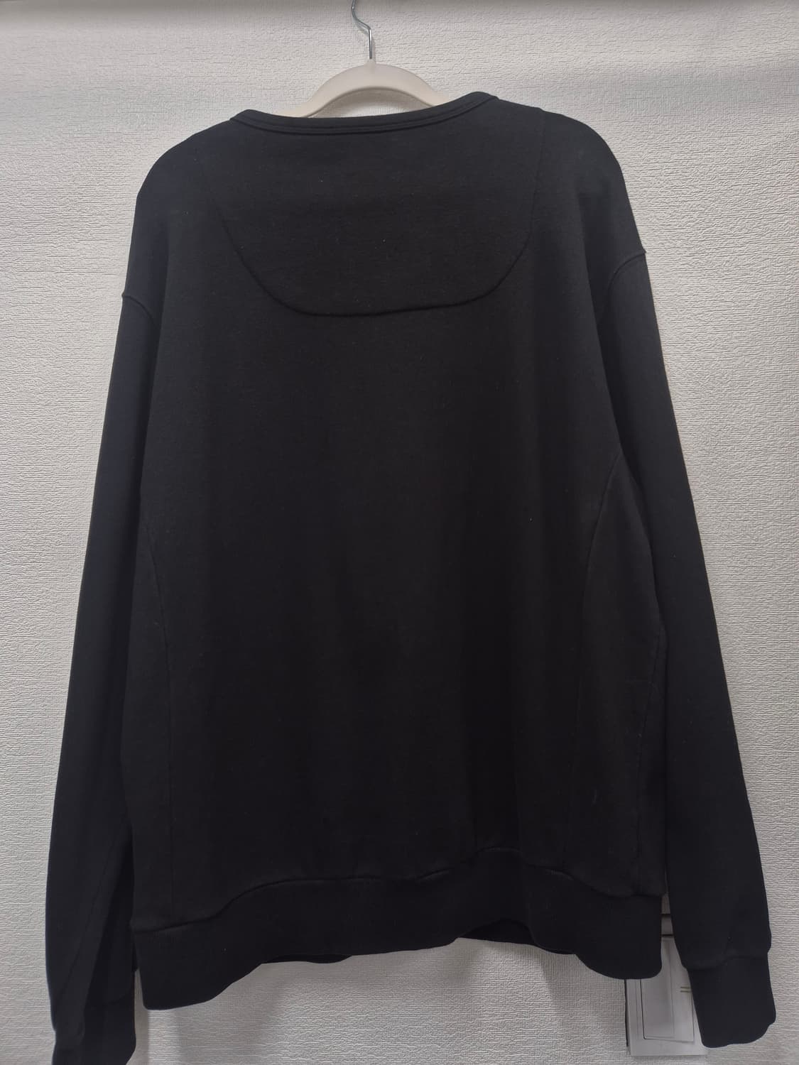 아크네 스튜디오 블랙 맨투맨 오버핏 / 110 (정품) 상품이미지4