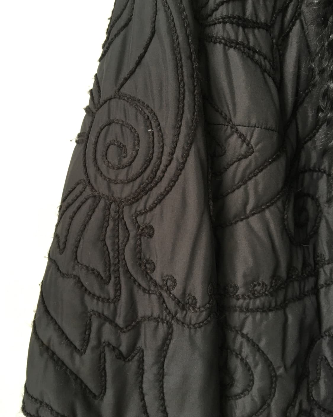 Tibet lamb fur trimming embroidery coat 상품이미지5