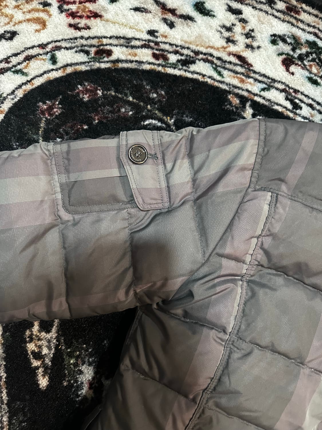 버버리 체크 퀼팅 롱 패딩 코트 상품이미지8