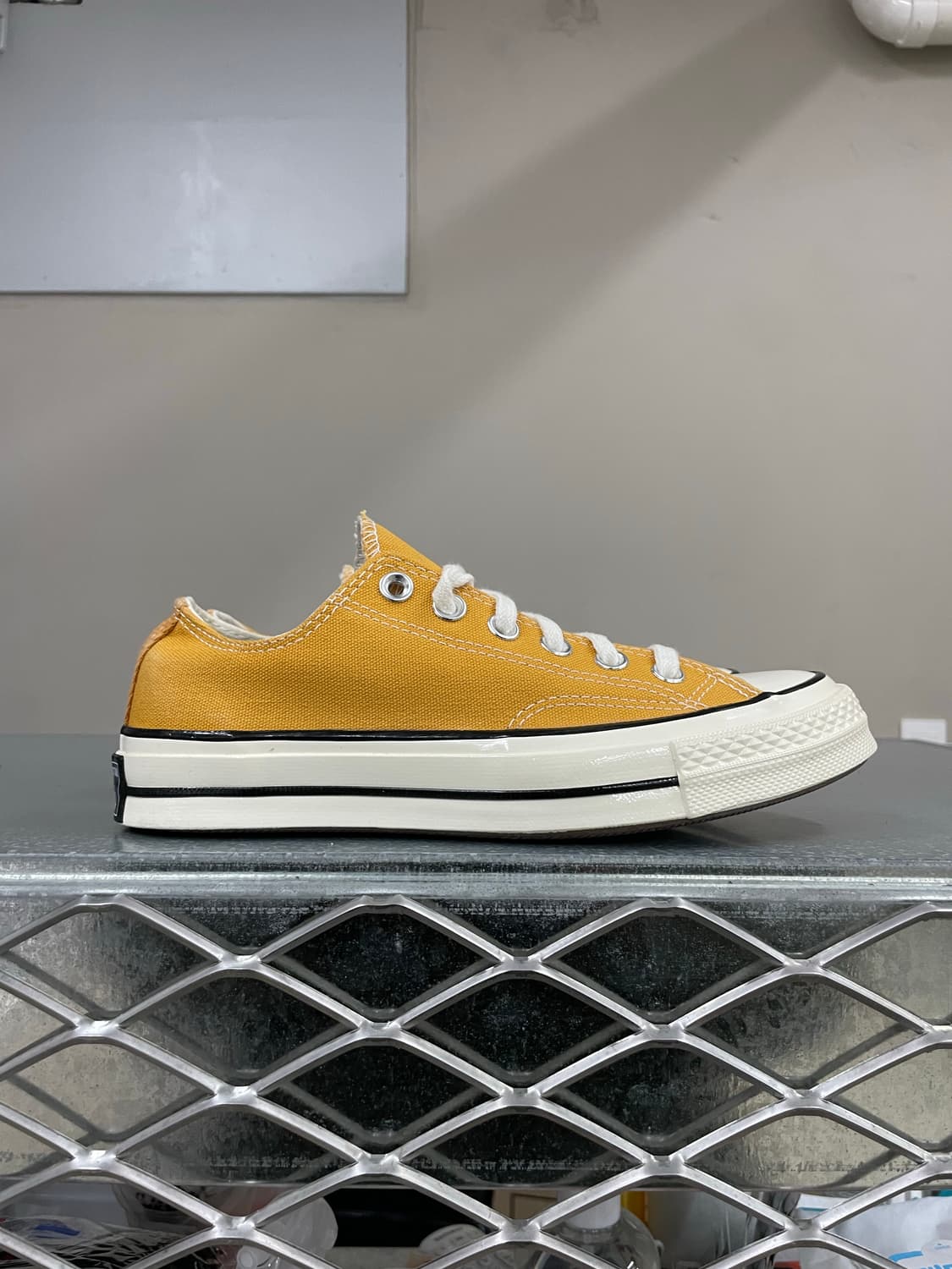 컨버스 척70 썬플라워 235 상품이미지4