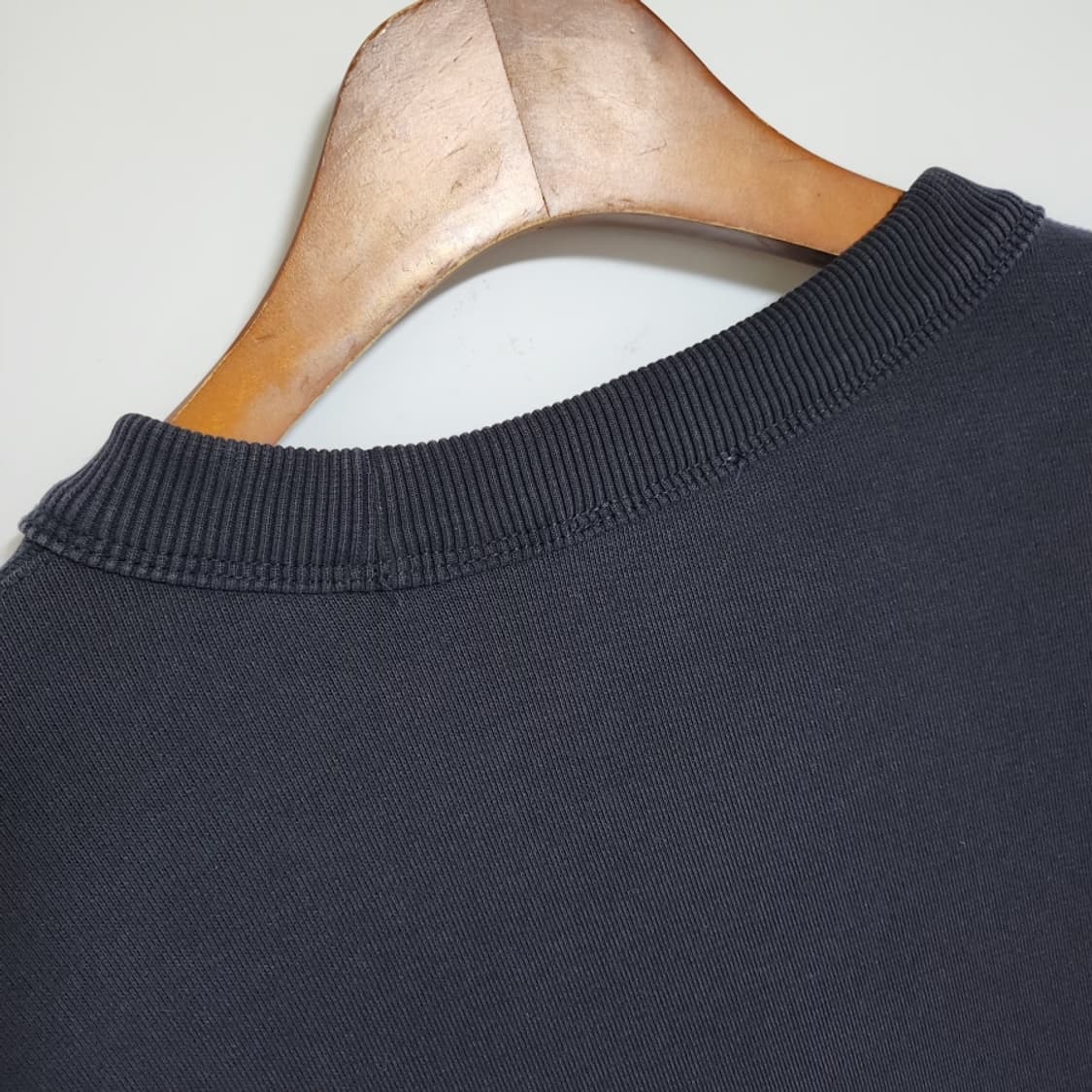 [S] 버버리 네이비 컨트라스트 로고 맨투맨 8022310 상품이미지7