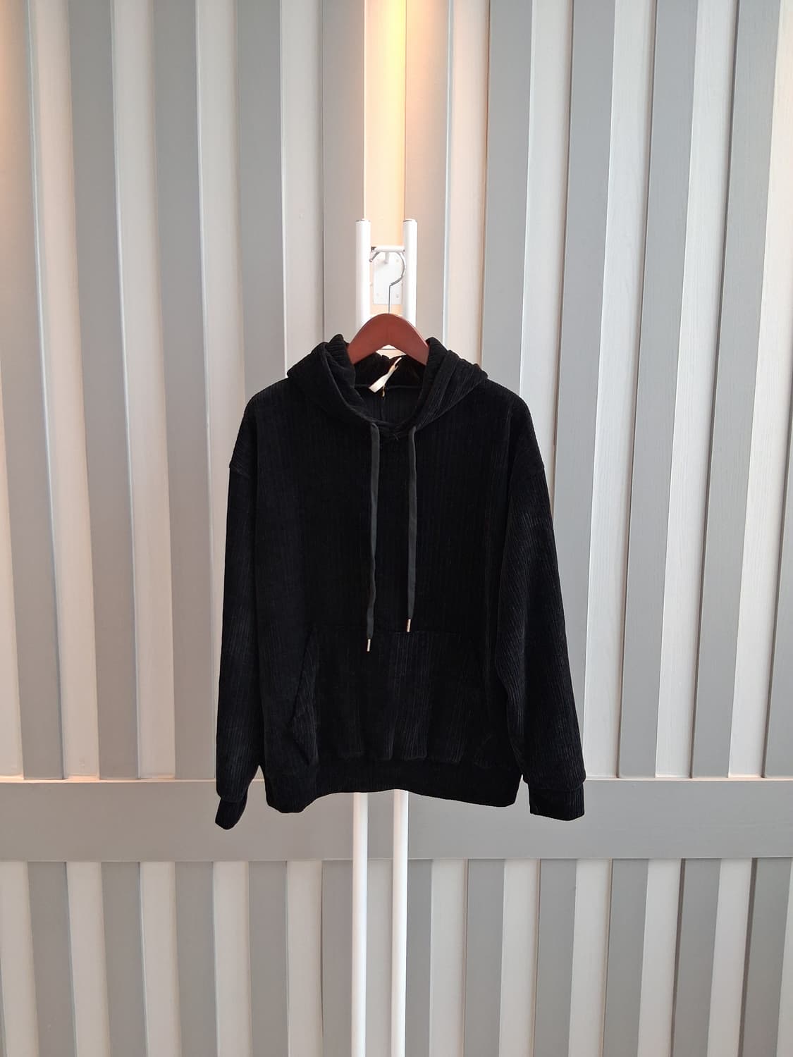블랙 코듀로이 후드티 상품이미지1