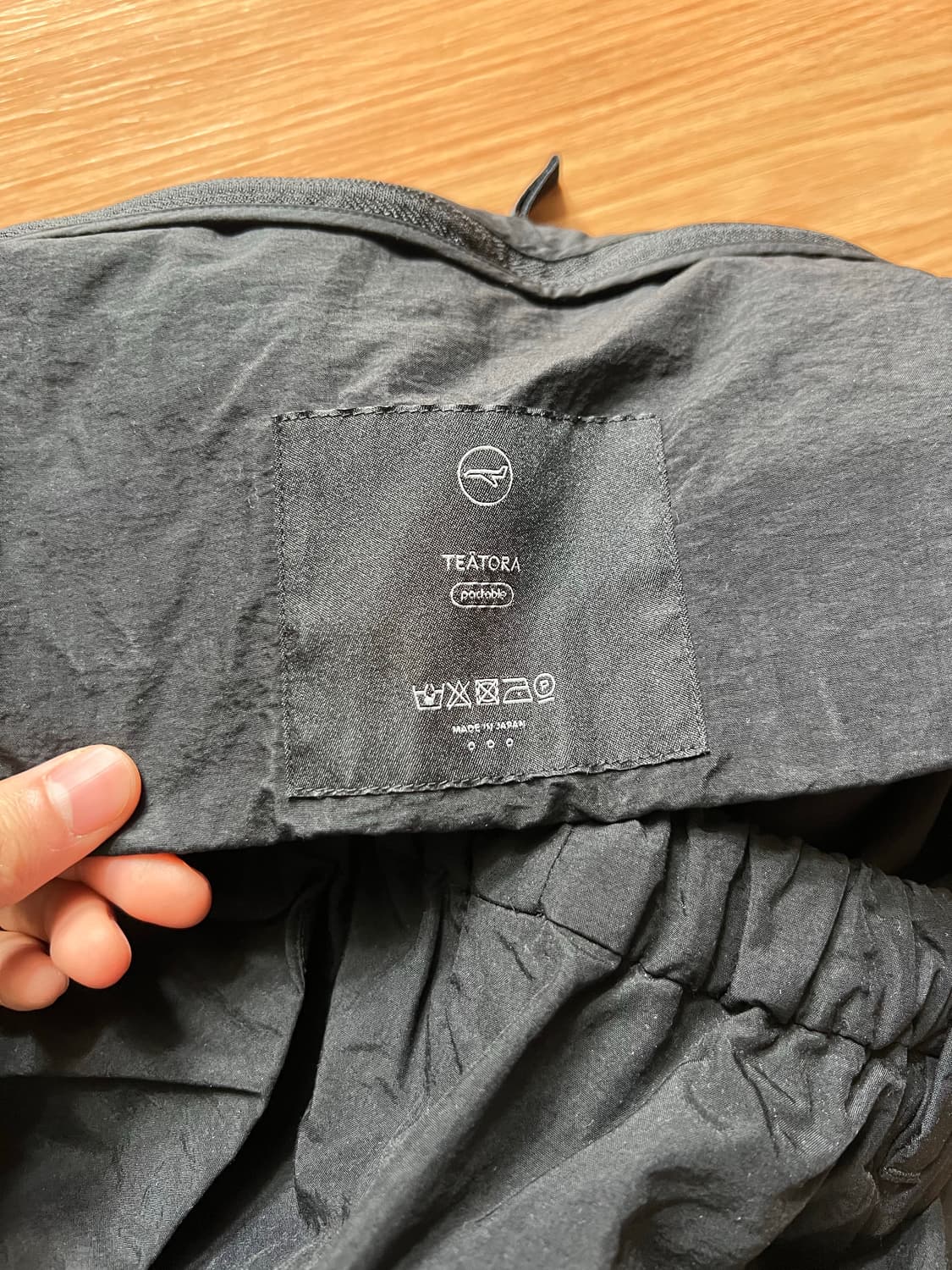 테아토라 월렛 팬츠 리조트 패커블 블랙 3 상품이미지3