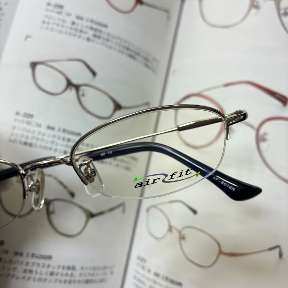 AIR FIT 에어핏 반무테 티타늄 일본 안경 상품이미지2