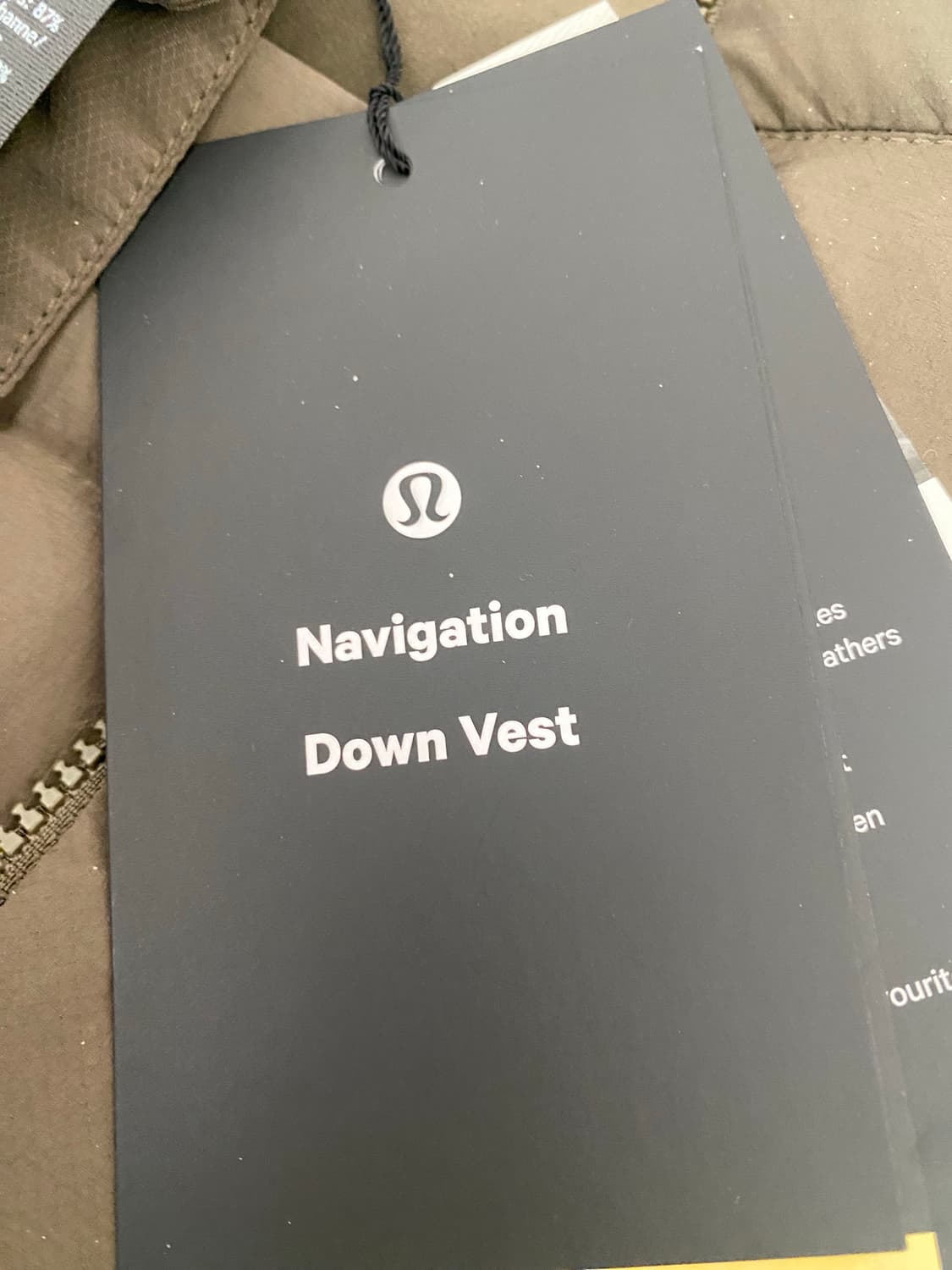 룰루레몬 네비게이션 다운 베스트 다크 올리브 S 상품이미지6