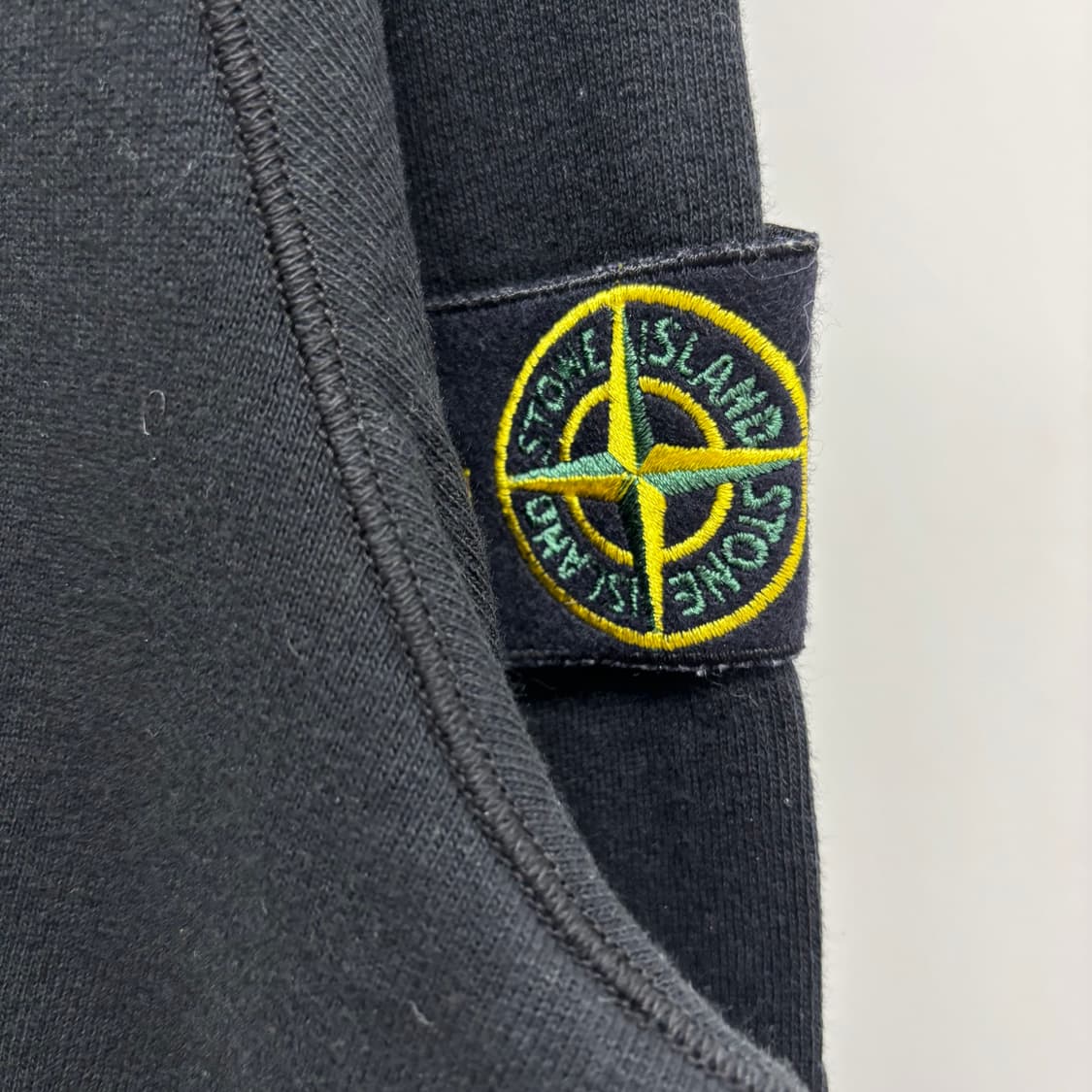 [3XL]스톤아일랜드 와펜패치 맨투맨 상품이미지2