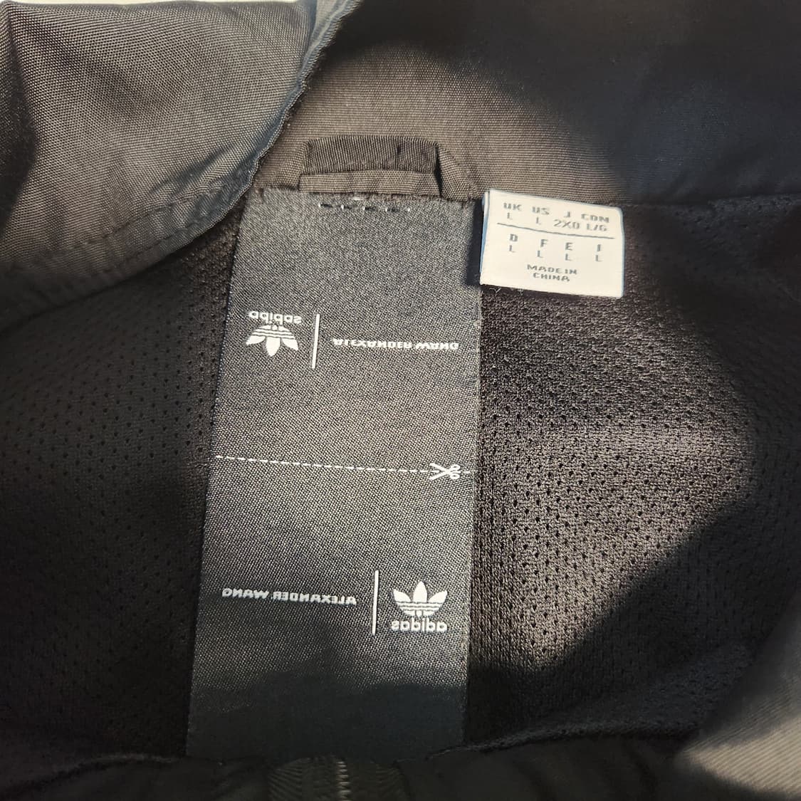 아다다스x알렉산더왕 쭈글이 집업 상품이미지7