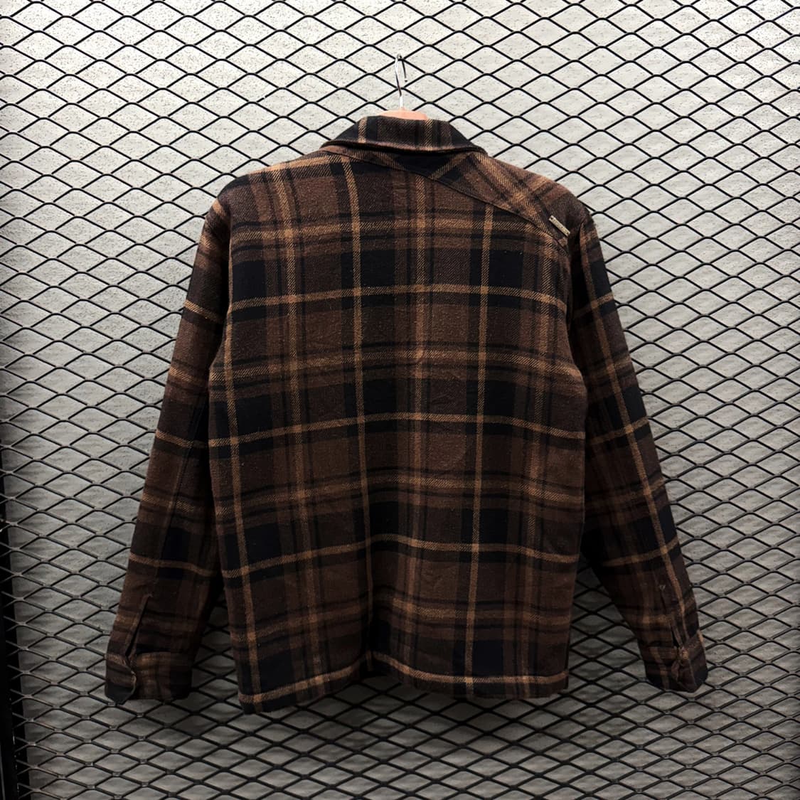 빌라봉 체크 집업자켓 보아 안감 언밸런스 피스 로고 디테일 상품이미지3