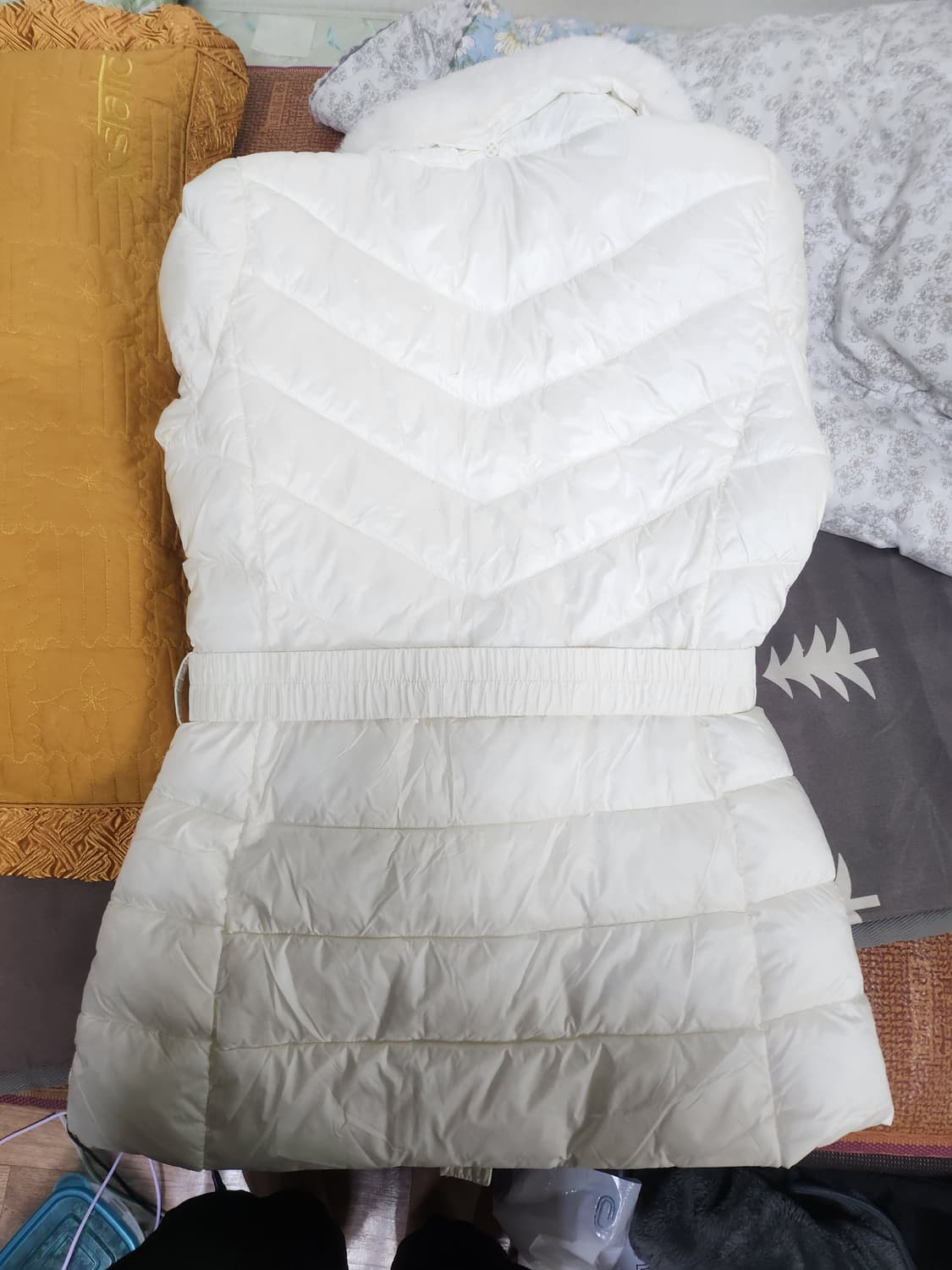 마이클코어스 토끼털벨트패딩 상품이미지8