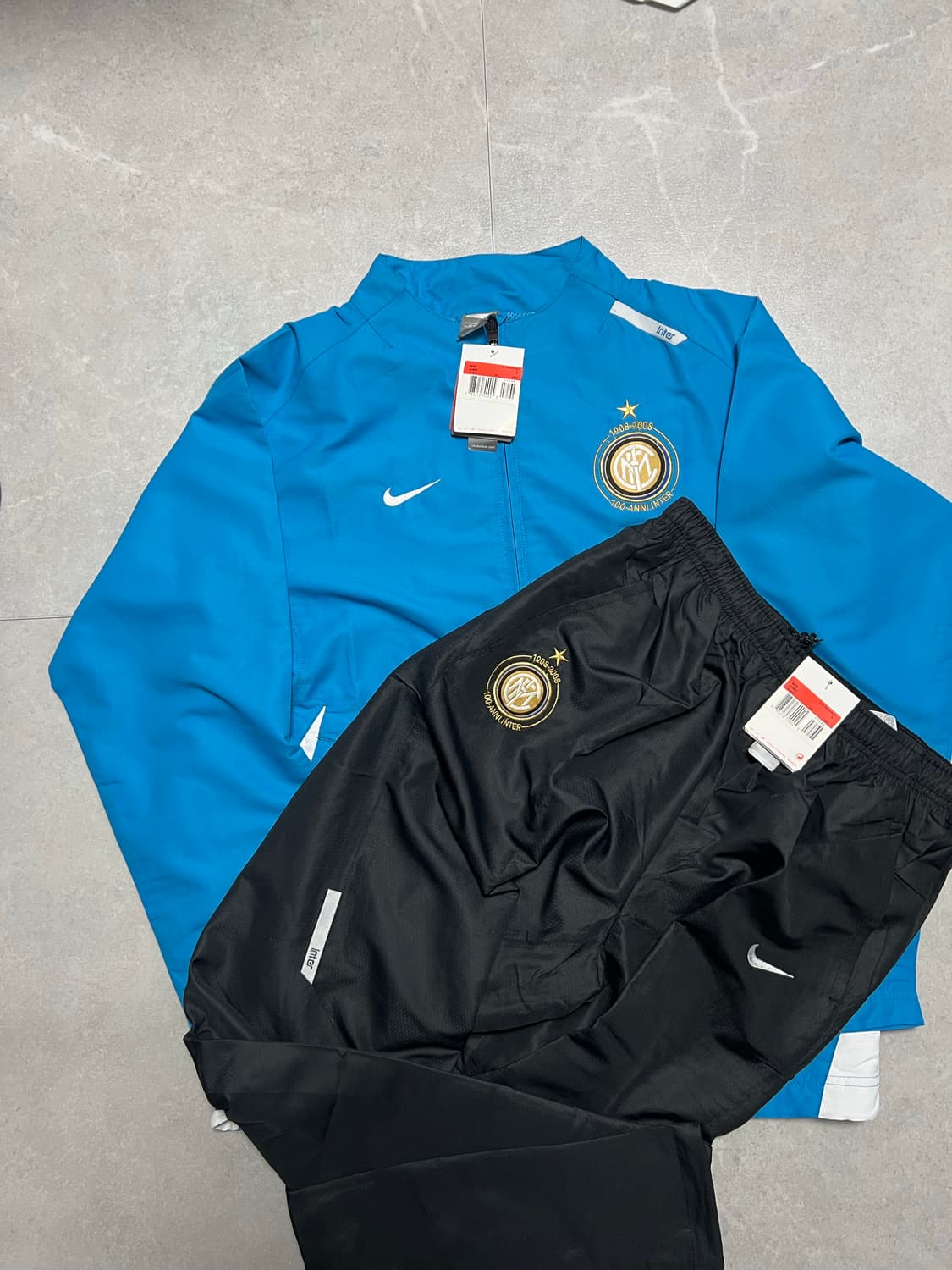 [새상품] 나이키 인터밀란 100주년 트레이닝복 세트 상품이미지1