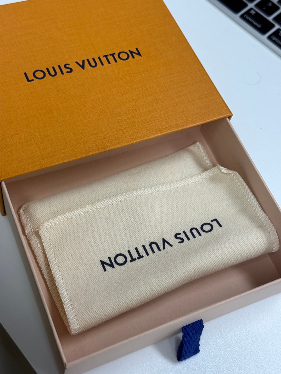 루이비통 마그넷 상품이미지4