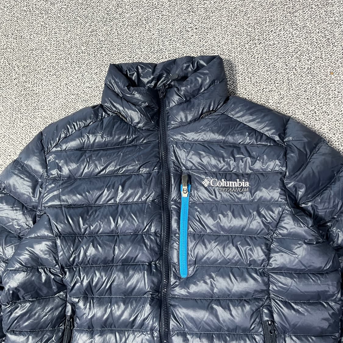 컬럼비아 경량패딩 상품이미지2