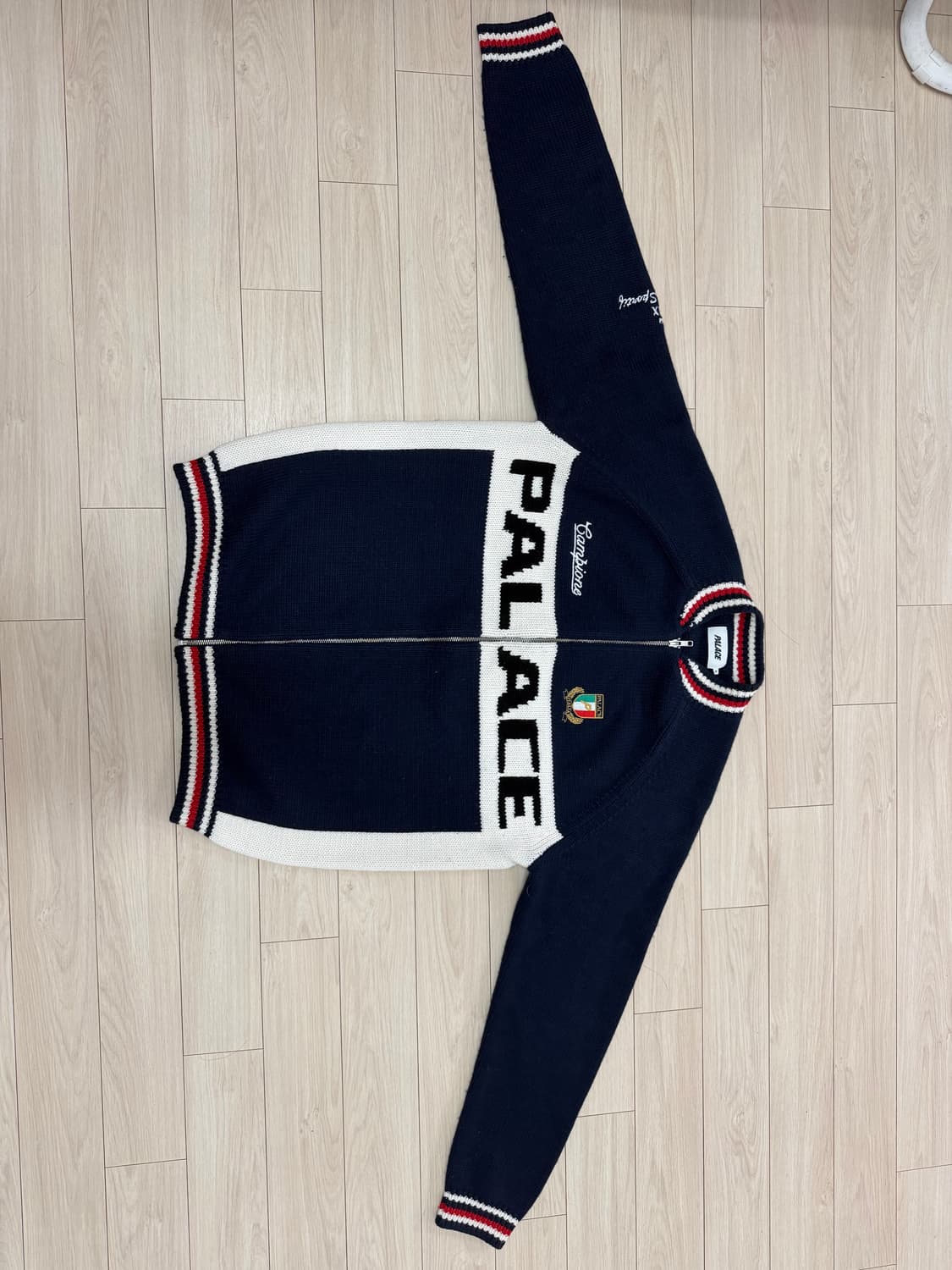 팔라스 니트집업 상품이미지4