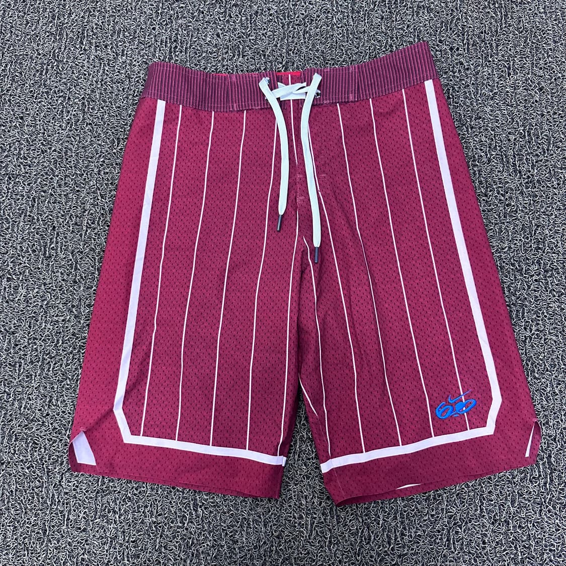 NIKE 나이키 6.0보이 마룬쇼츠 운동복 바지 35인치 상품이미지1
