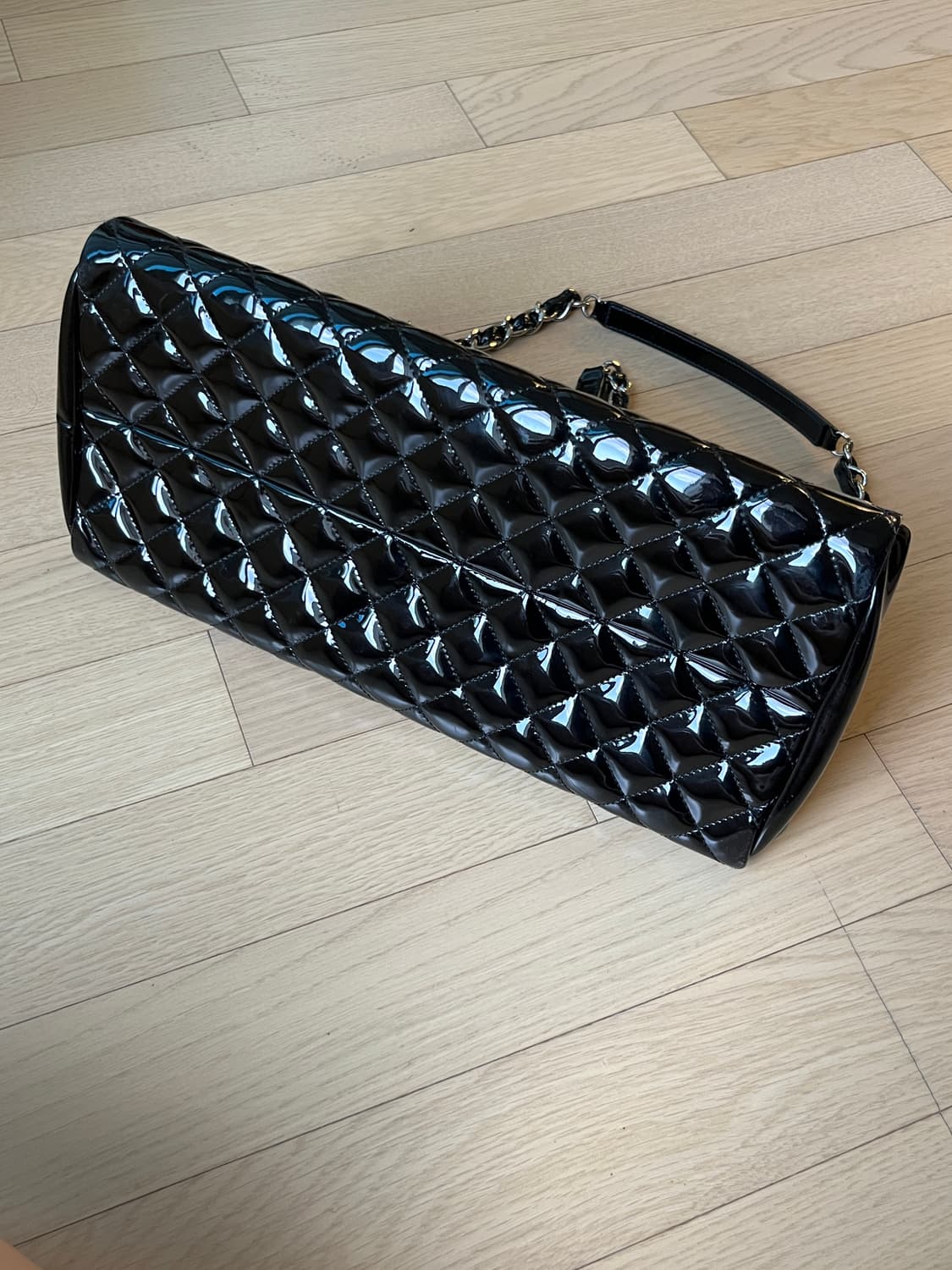 00s Chanel 샤넬 마드모아젤 페이던트 퀼팅백 상품이미지4