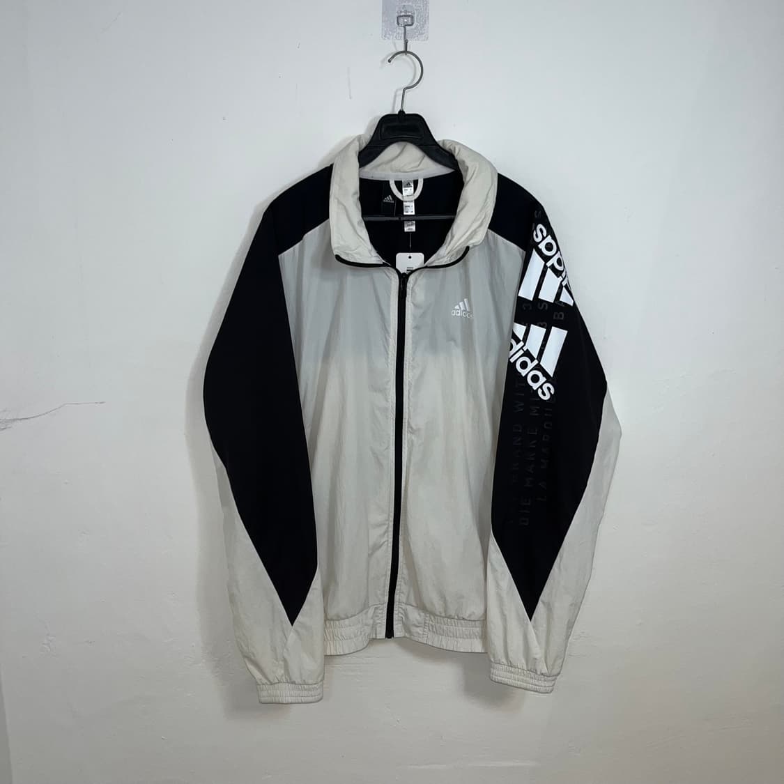 Adidas Essentials F1 BP2 windbreaker 상품이미지4