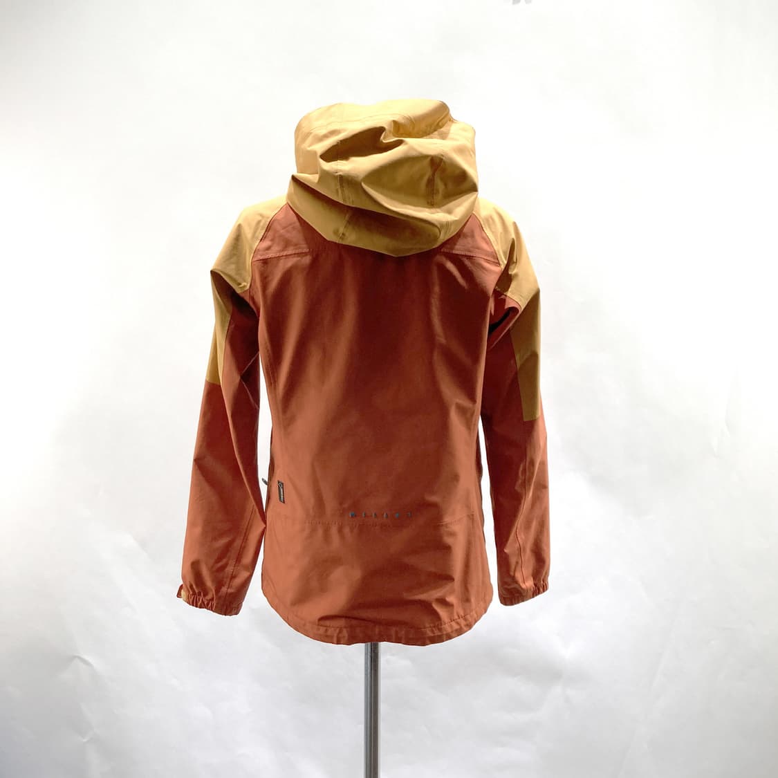 밀레 여성고어텍스바람막이자켓 90 상품이미지3