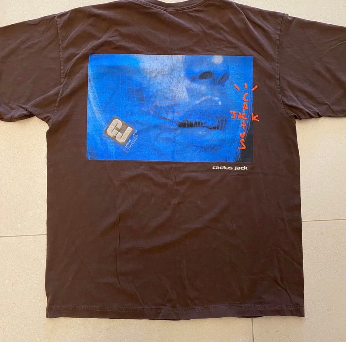 Travis 스캇 티 상품이미지1