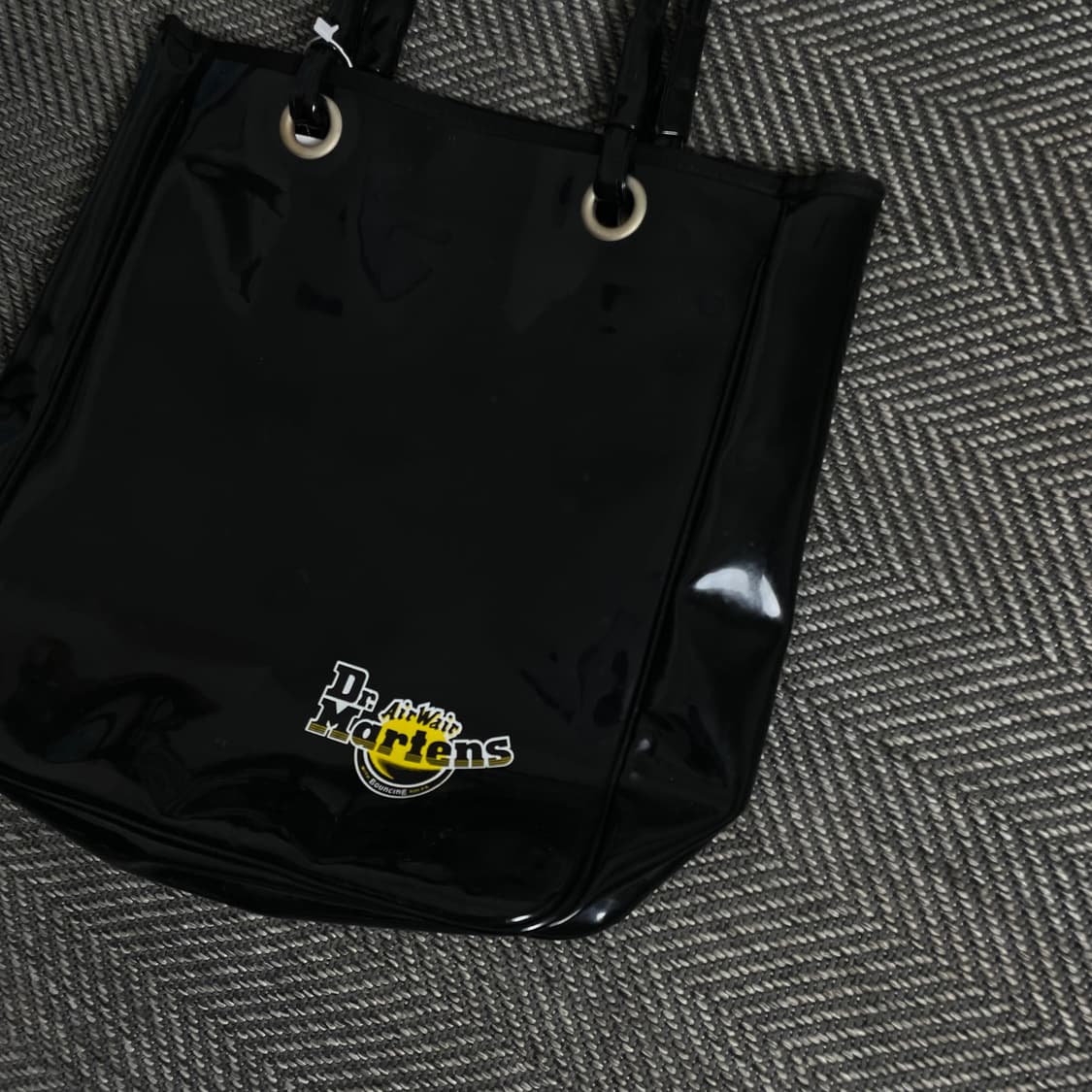 닥터마틴 코팅 글로시 토트백 블랙o 3401 상품이미지3