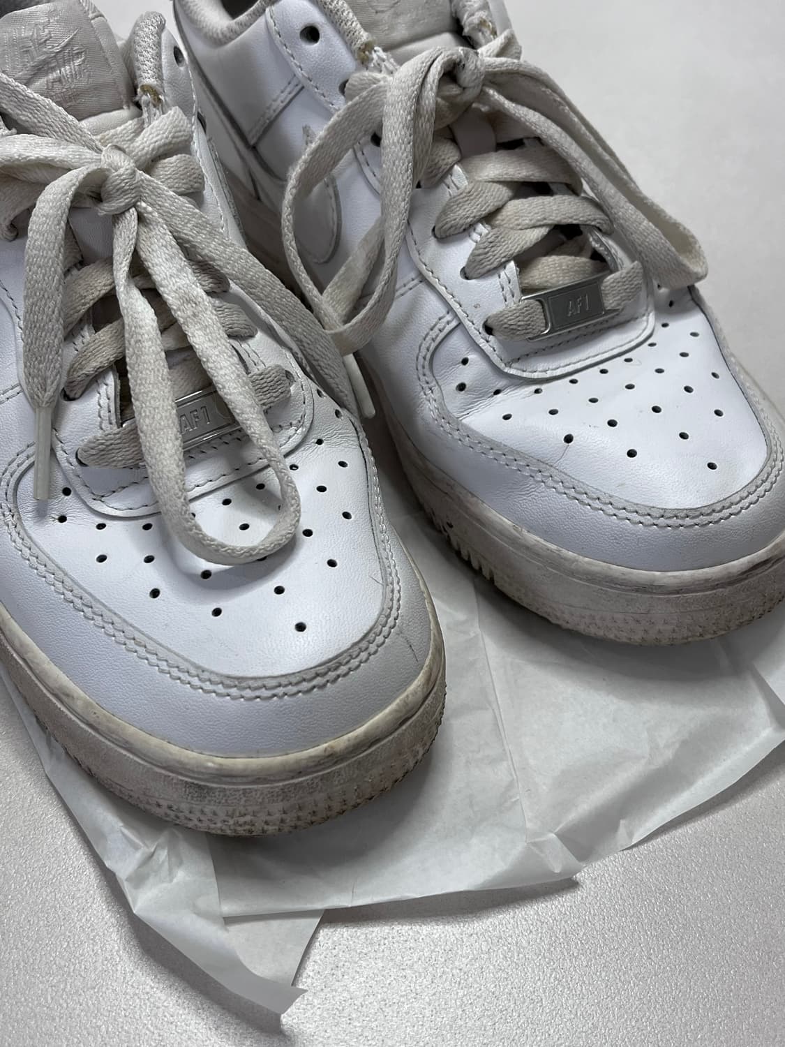 나이키 에어포스 화이트 230  상품이미지4