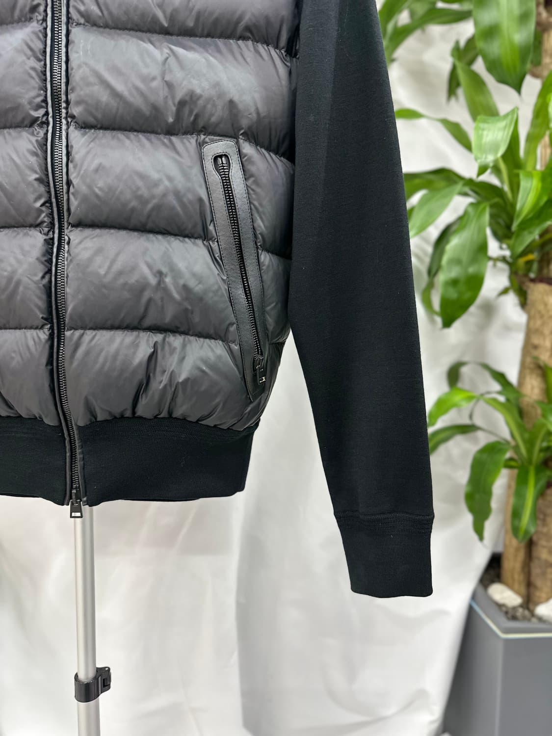 톰포드 울블렌드 니트패딩 48 상품이미지4