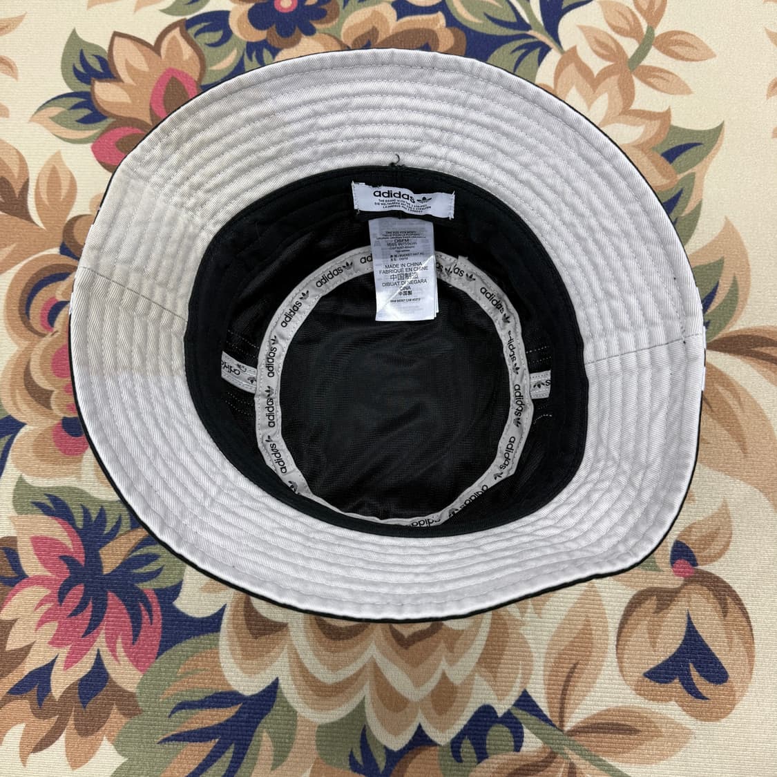 아디다스 Adidas 트레포일 삼선 버킷햇(블랙,검흰) 상품이미지4