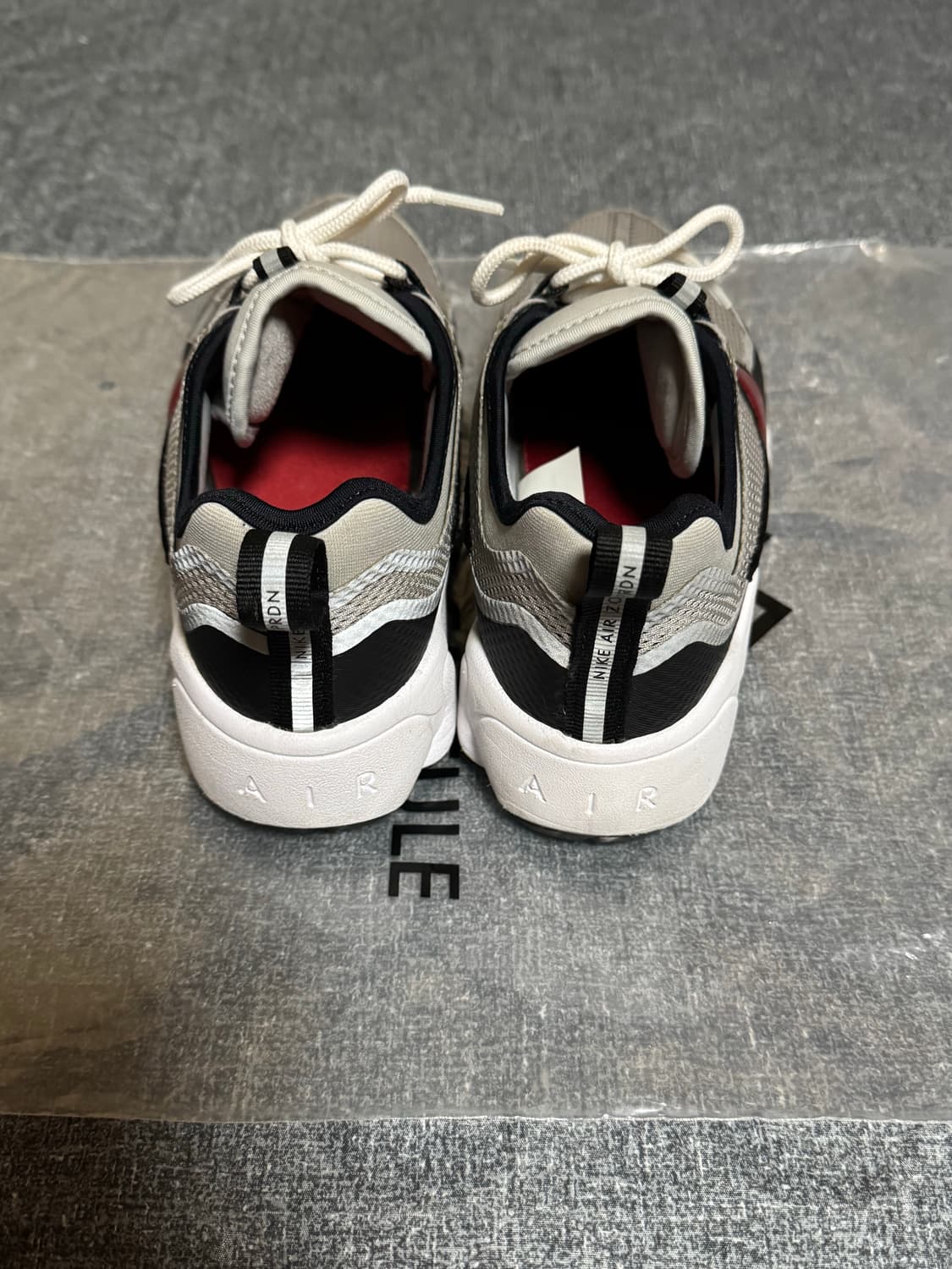 나이키 에어 줌 스피리돈 스포츠 레드 255 상품이미지8