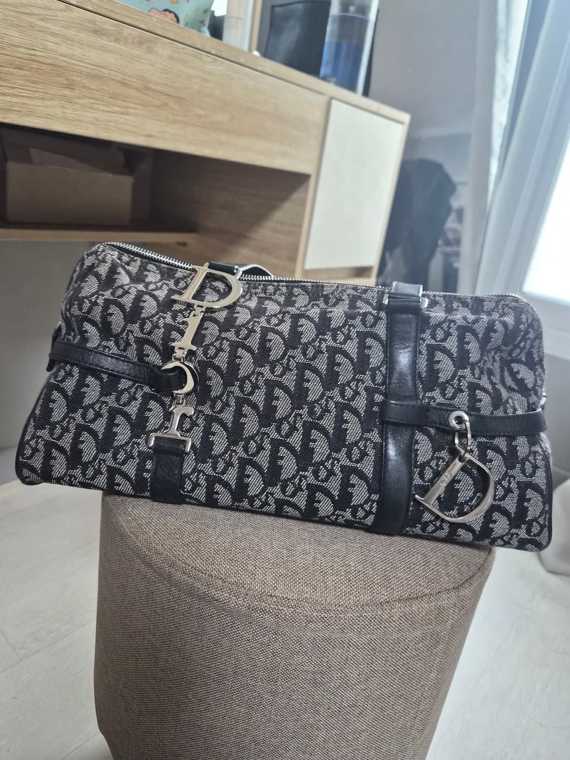 디올 오블리크 D링 참 숄더백 상품이미지6