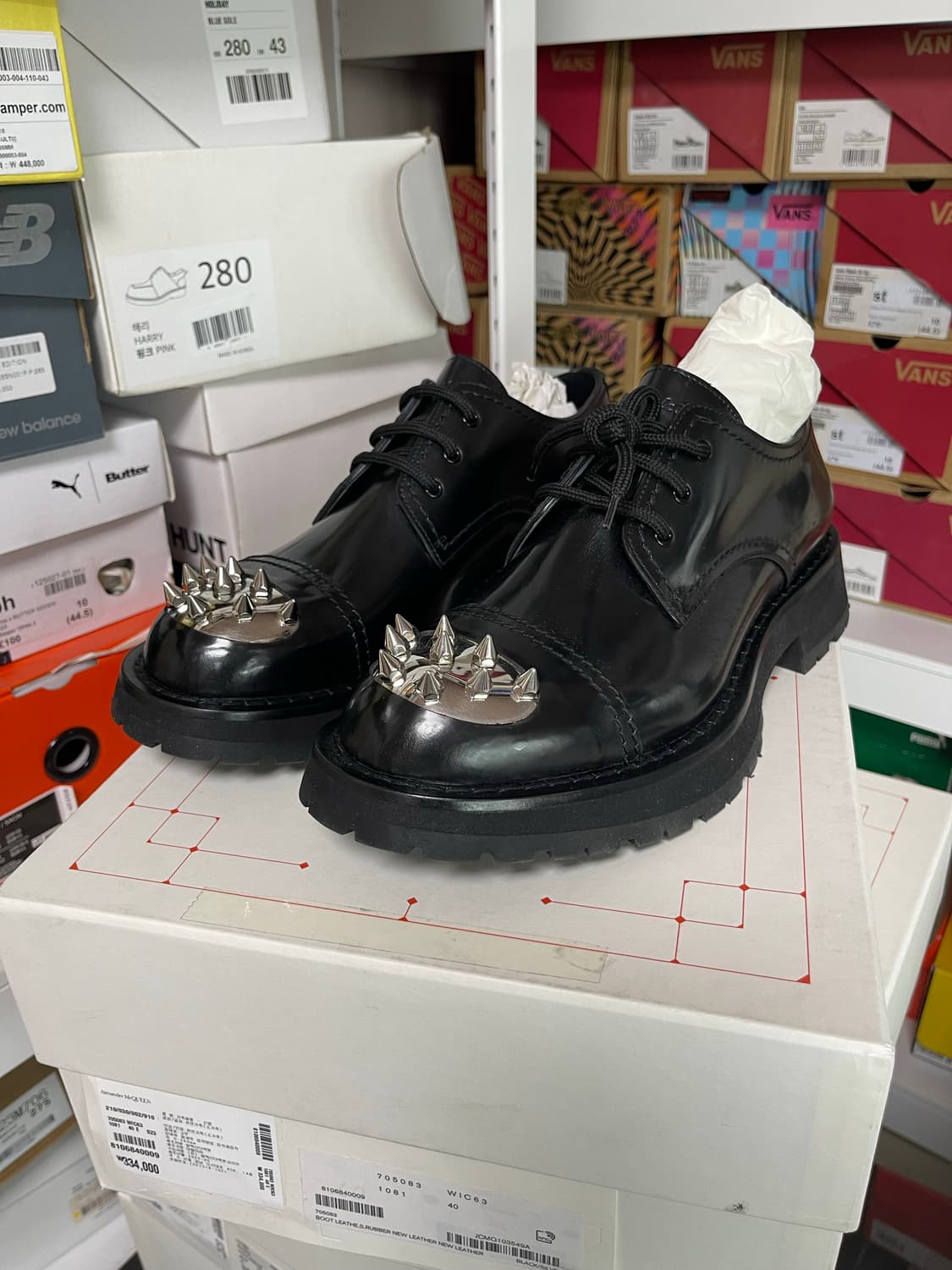 40)알렉산더맥퀸 스터드 블랙 더비슈즈 상품이미지1