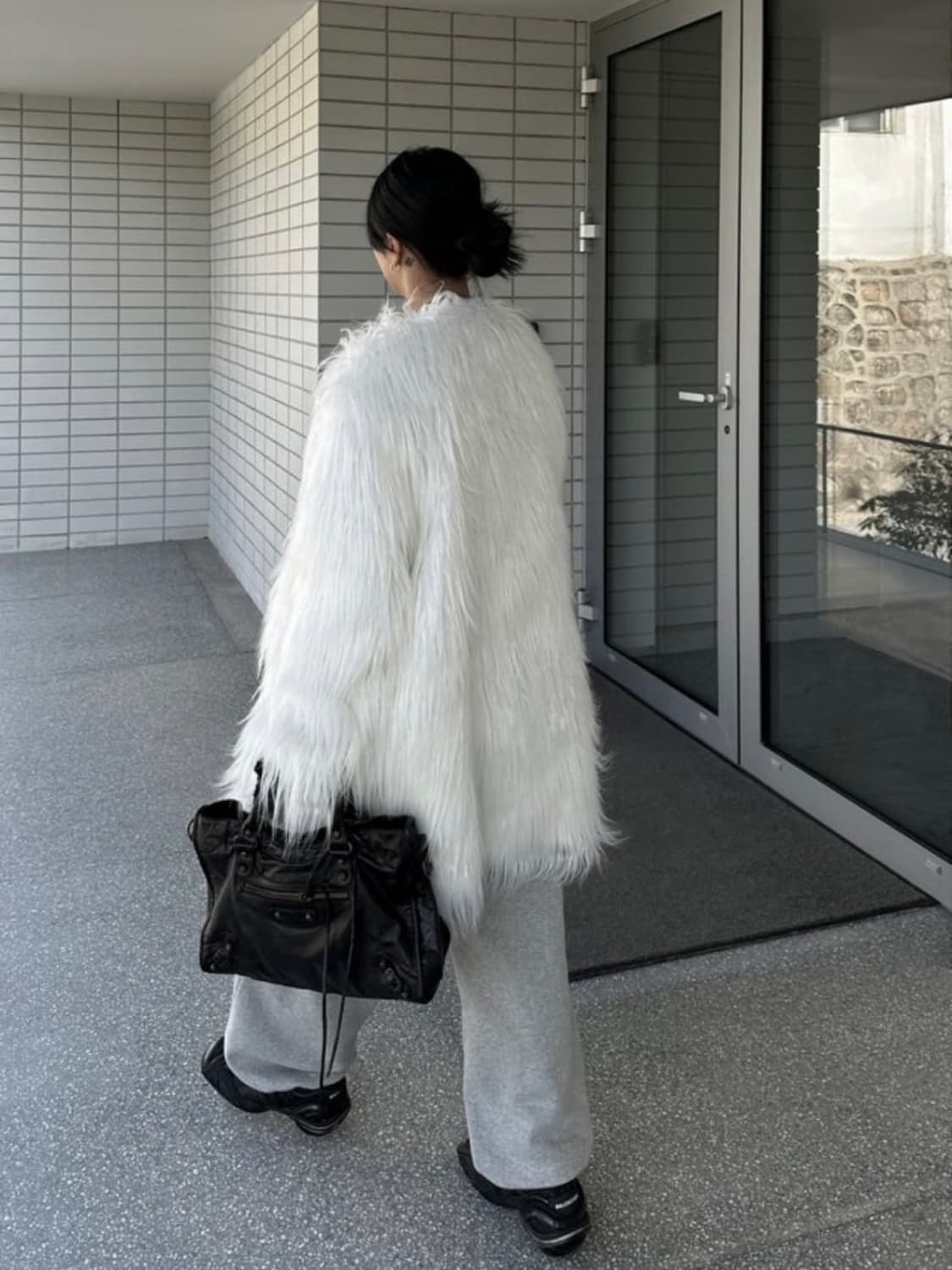 오도어 화이트 퍼 자켓 상품이미지3