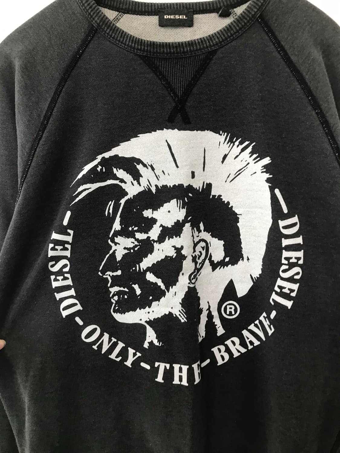 디젤 온리 더 비헤이브 모호크 스웻셔츠 맨투맨 상품이미지3