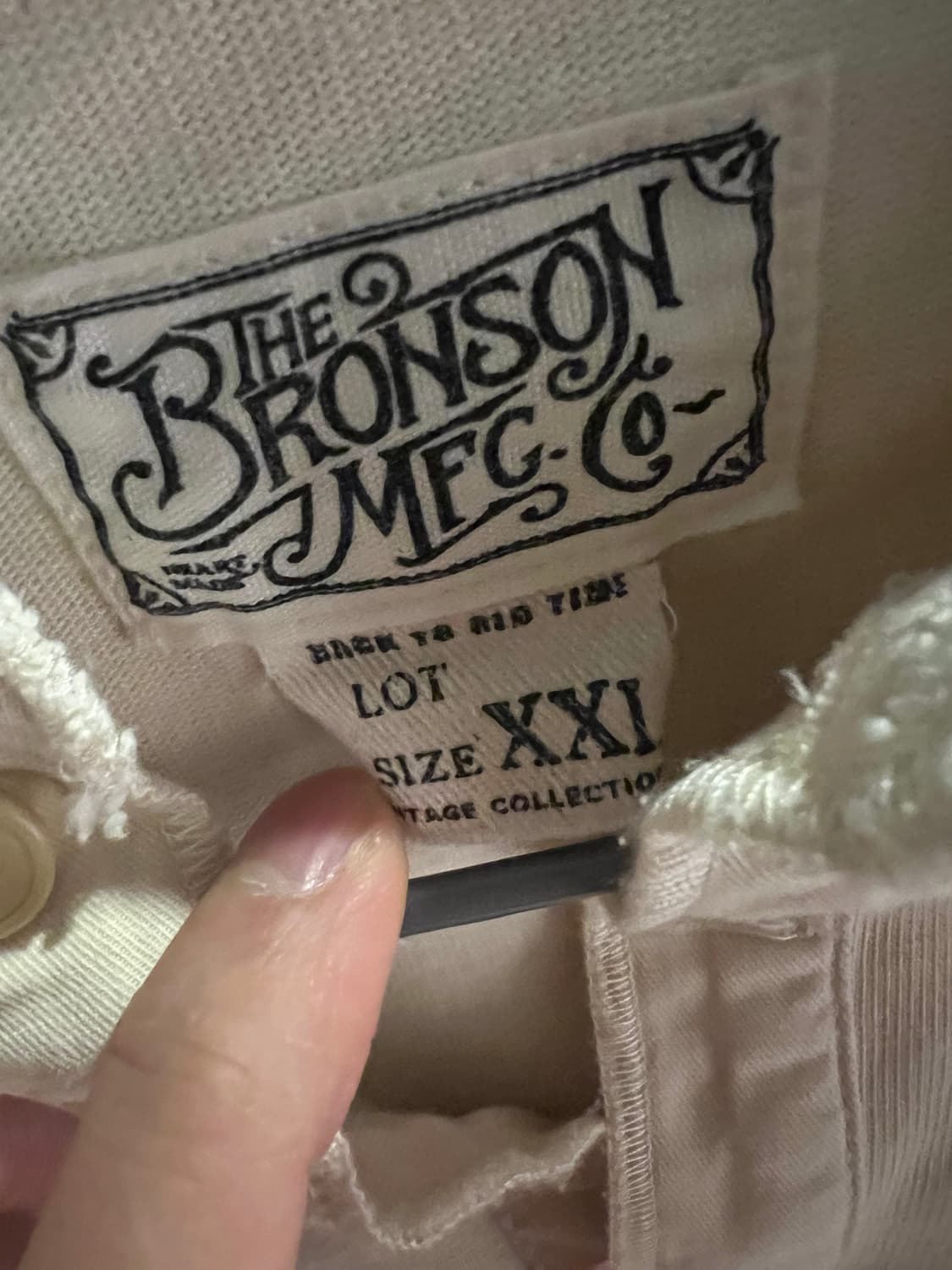 브론슨 헨리넥 아이보리 상품이미지4