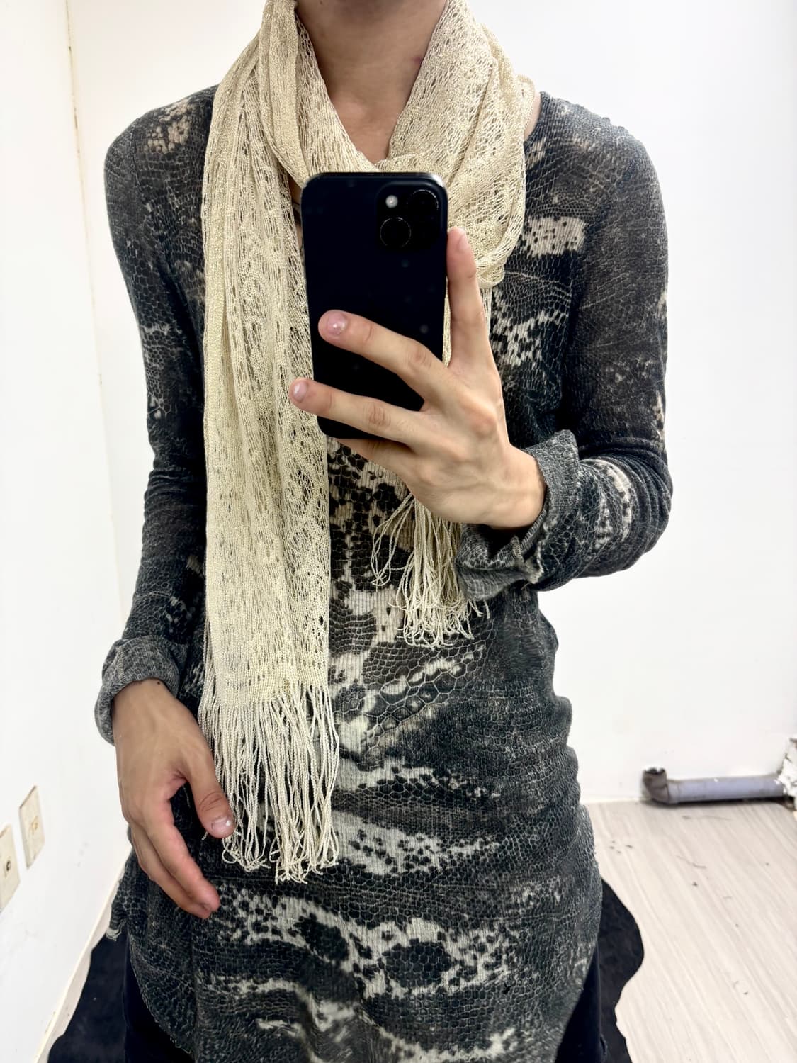 “Vintage” Yellow Long Scarf 상품이미지1