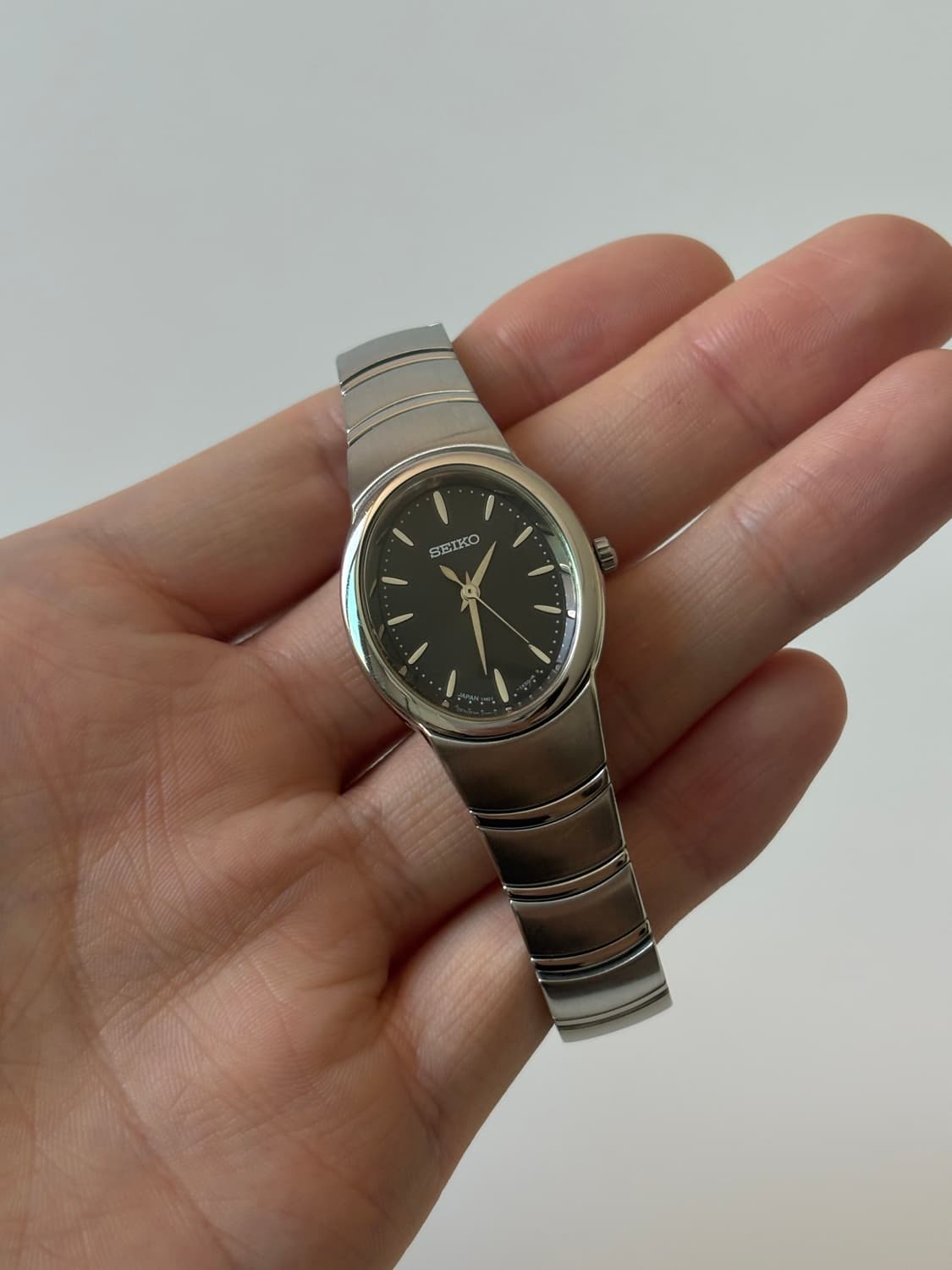 2000s Black Dial Oval Ladies Quartz 상품이미지2