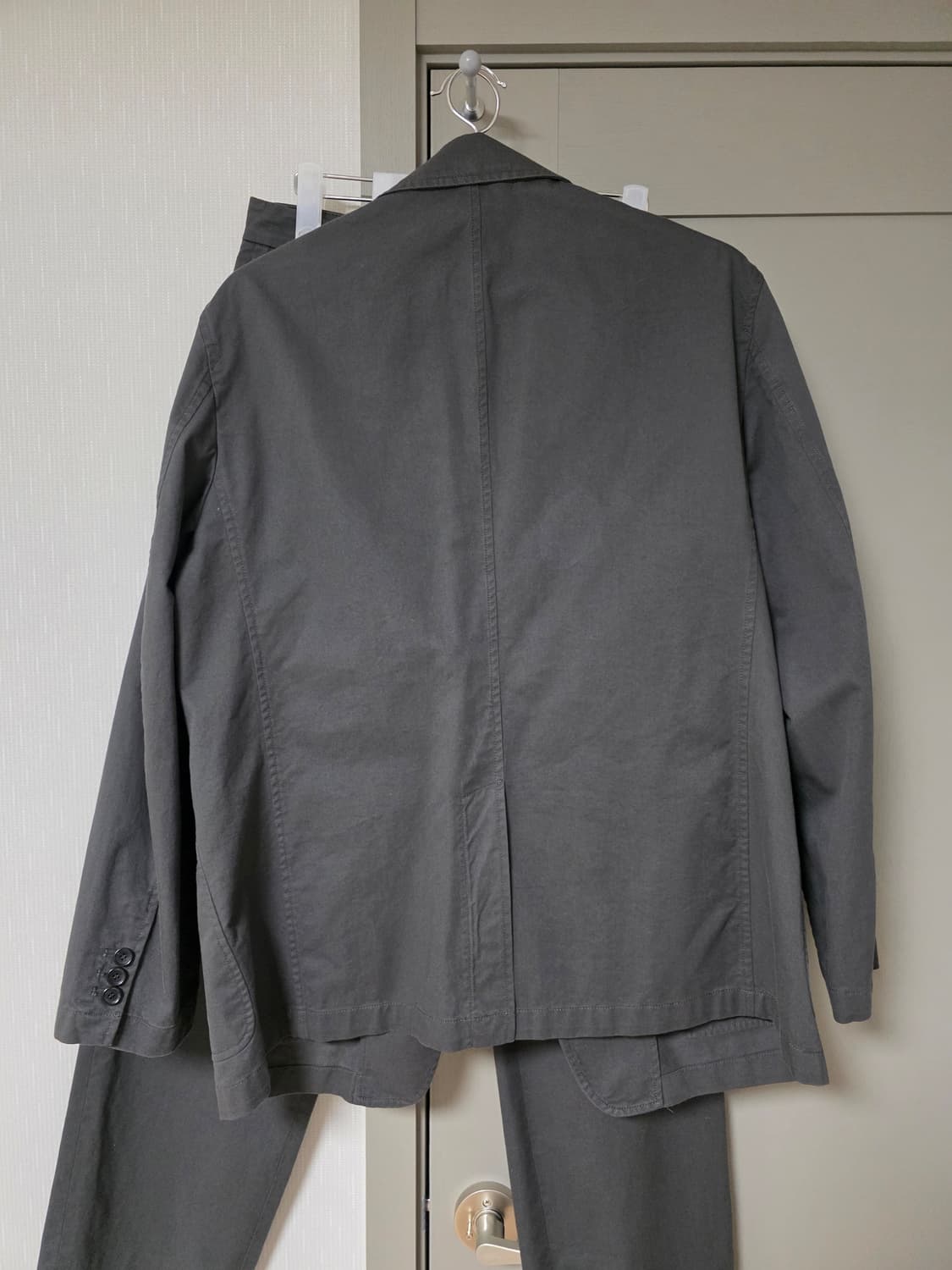 SEW 코튼 스포츠 셋업 차콜 3사이즈 (자켓+팬츠) 상품이미지2