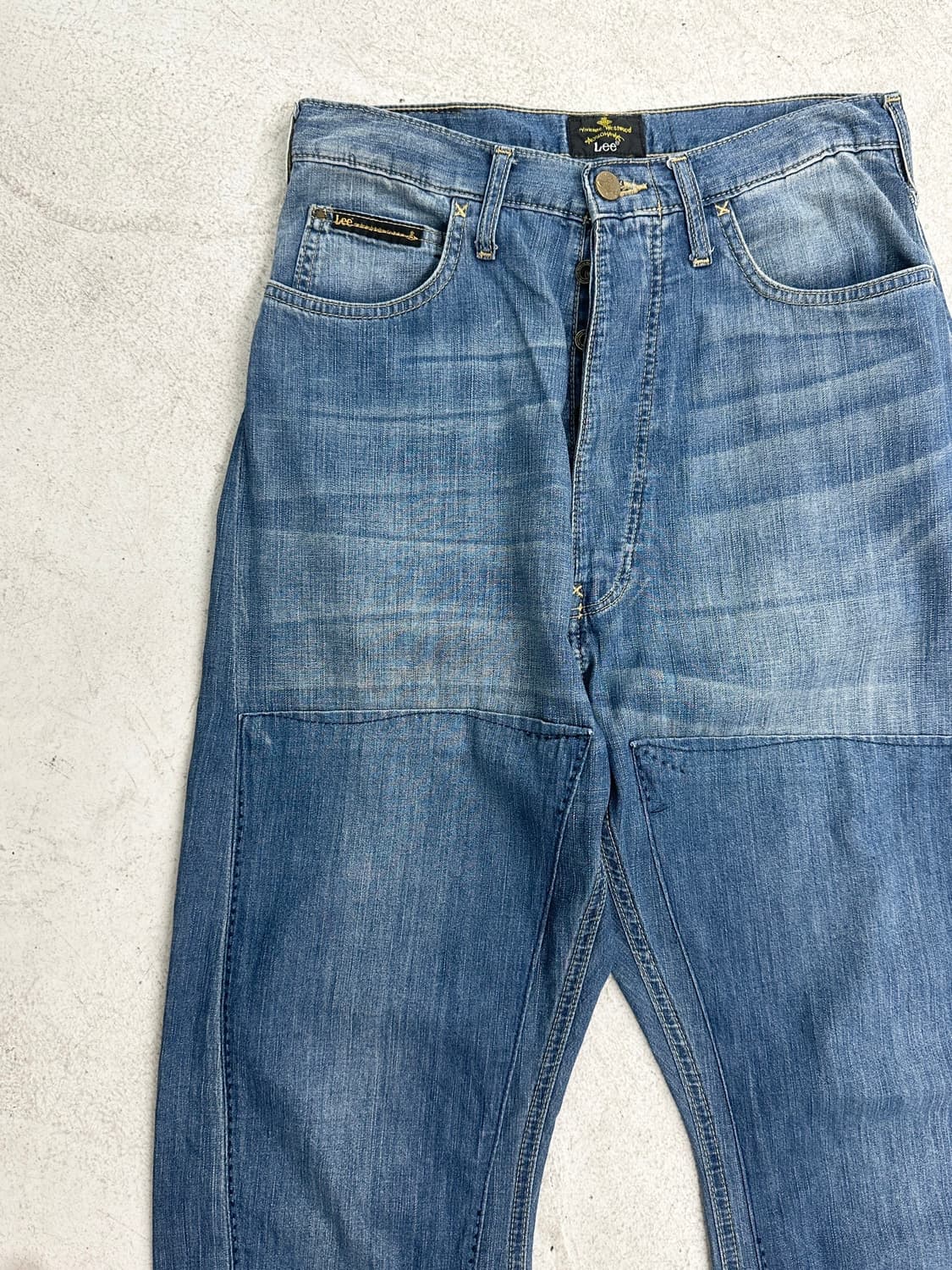 비비안 웨스트우드 커브드 패널 데님 팬츠 상품이미지5