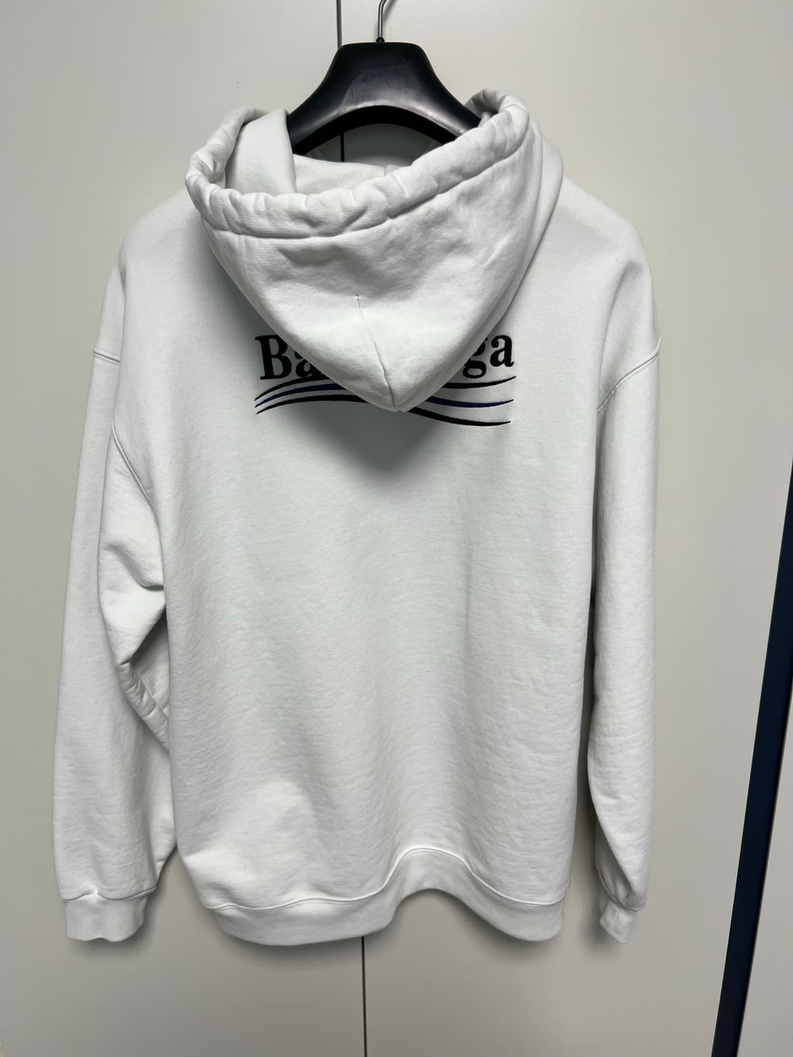 발렌시아가 자수 후드티 상품이미지2