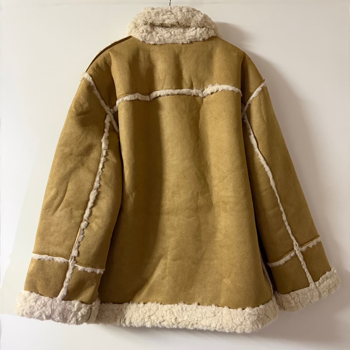 새상품 여자 무스탕 미디자켓 상품이미지5