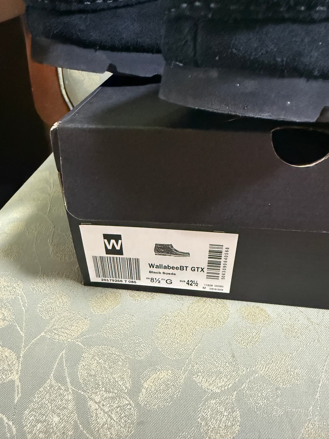 클락스 왈라비 부츠 고어텍스 스웨이드 블랙 상품이미지6