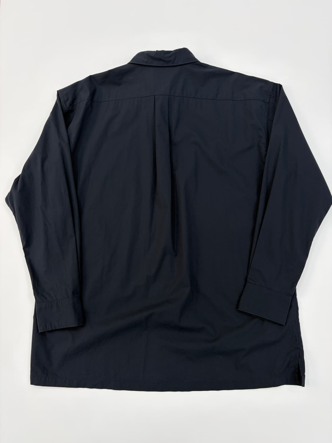 유니클로 x JW앤더슨 네이비 미니멀 셔츠 상품이미지5