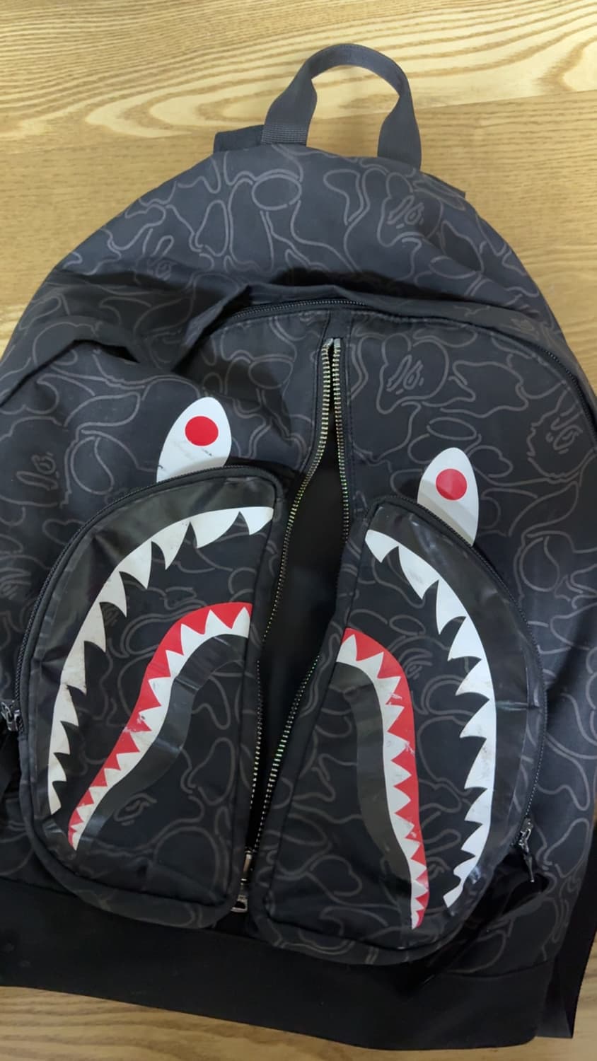 베이프 네온 카모 샤크 백팩  상품이미지4