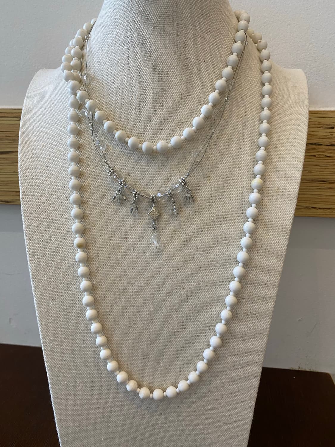 화이트 비드 롱 목걸이 상품이미지2