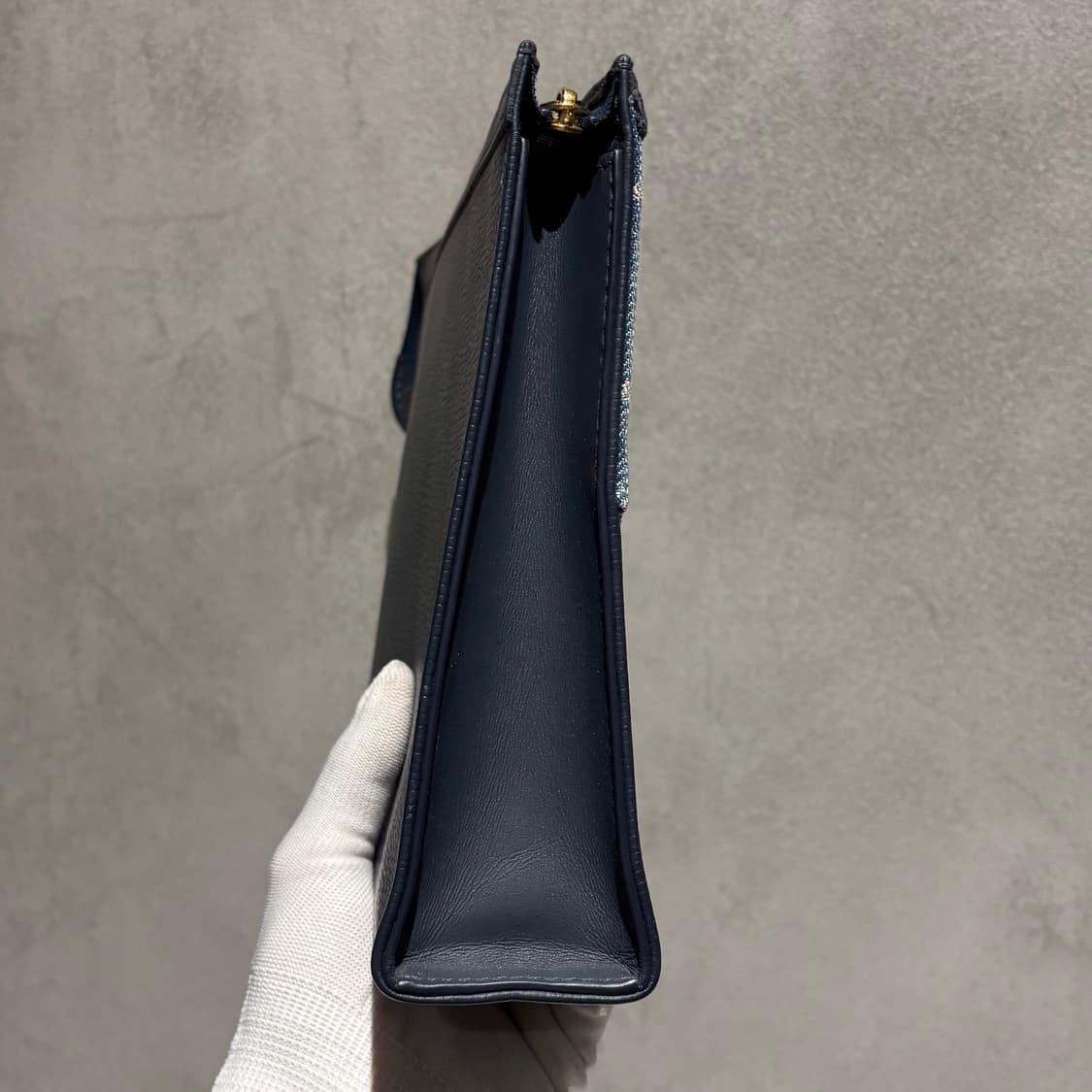 루이비통 니고 2 데님 포쉐트 보야주 클러치백 상품이미지3