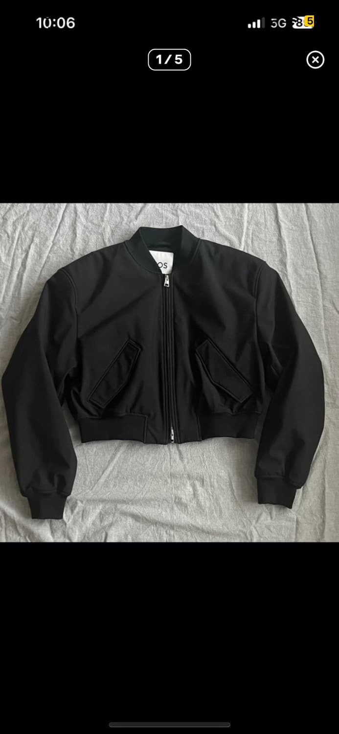 코스 오버사이즈 크롭 블랙 봄버 재킷삽니다!! 상품이미지1