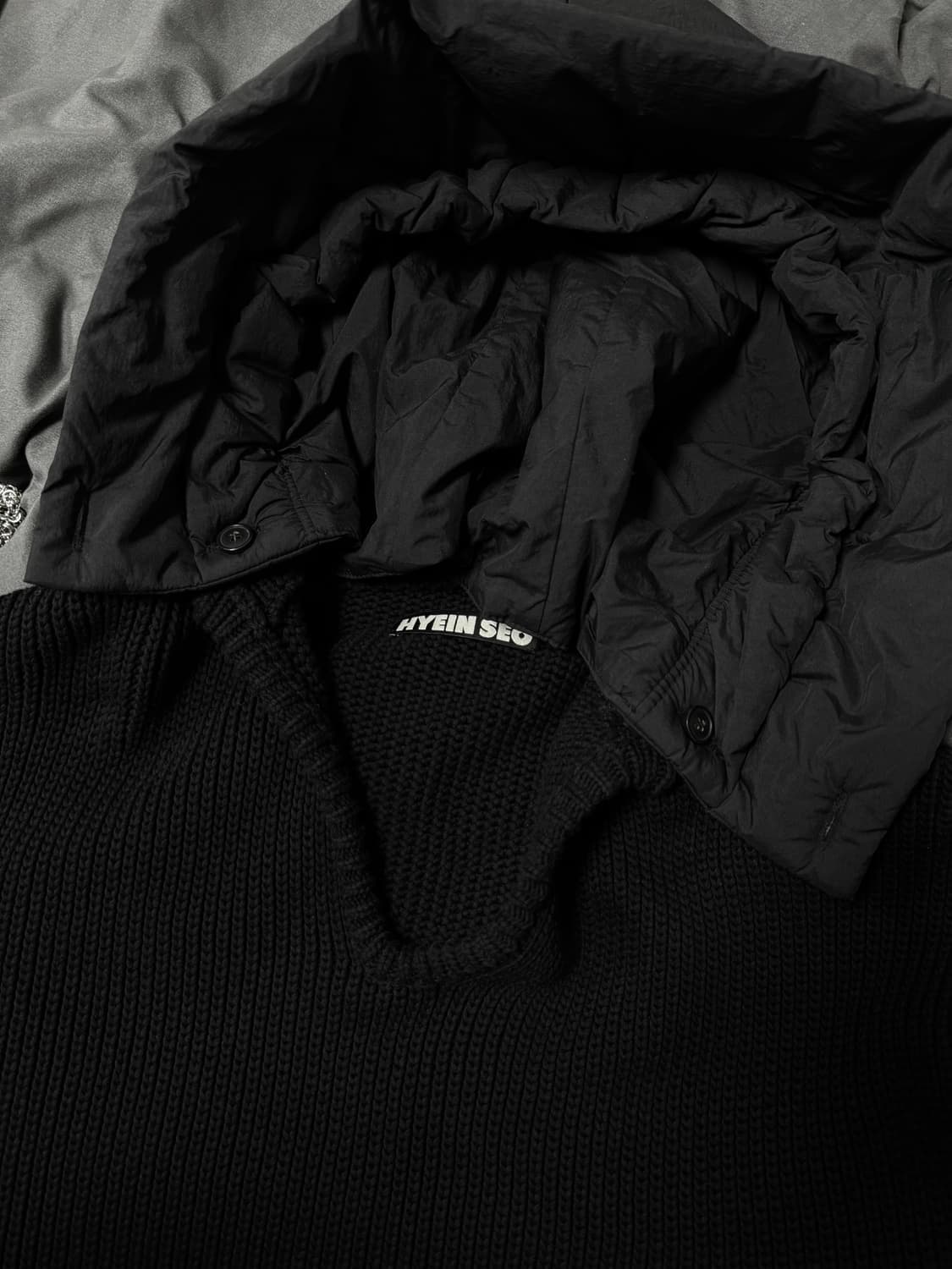 hyein seo 혜인서 패디드후드 니트 상품이미지2