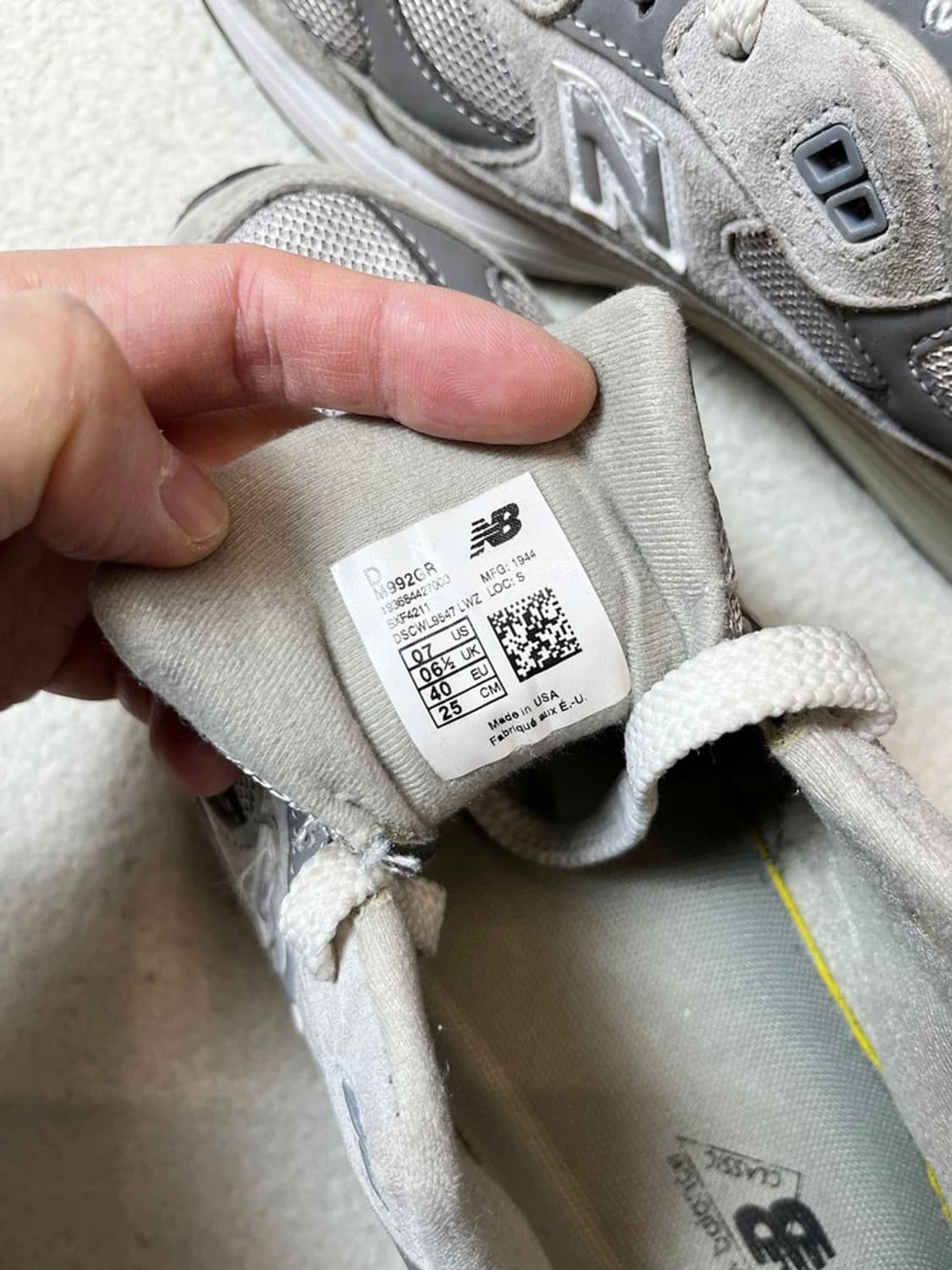 뉴발란스 992 USA 코어 그레이 스니커즈 A1834 상품이미지10