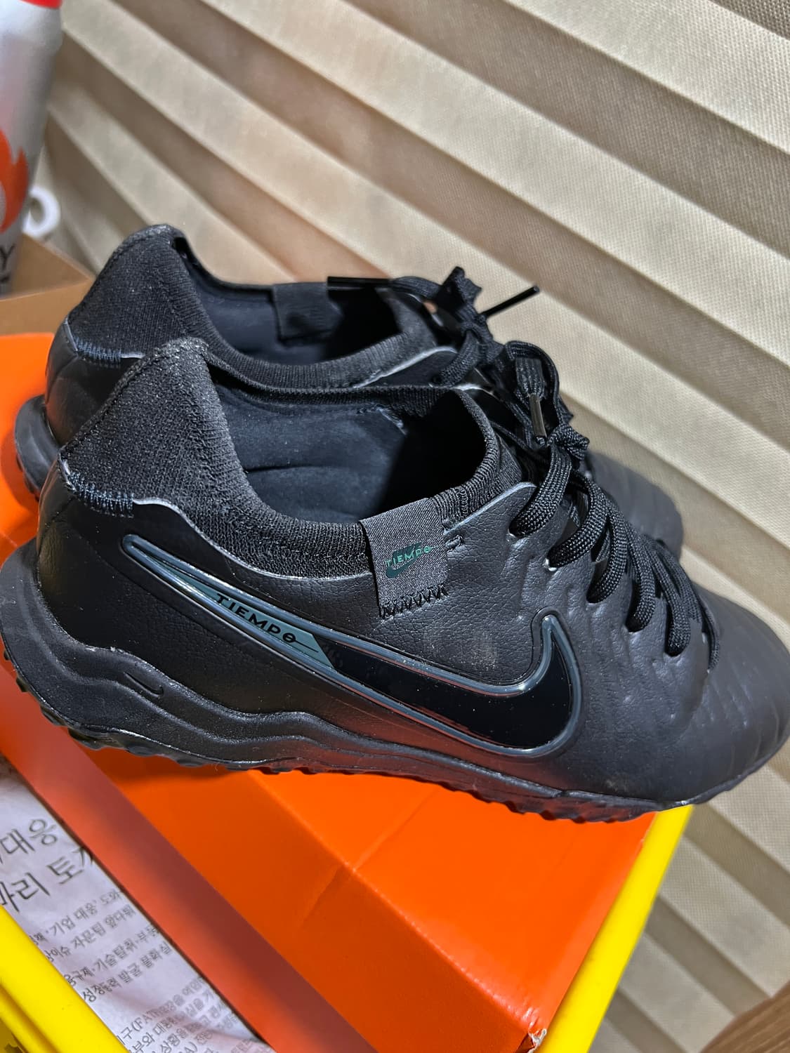 나이키 티엠포 레전드 10 프로 TF 블랙 딥 정글 상품이미지3