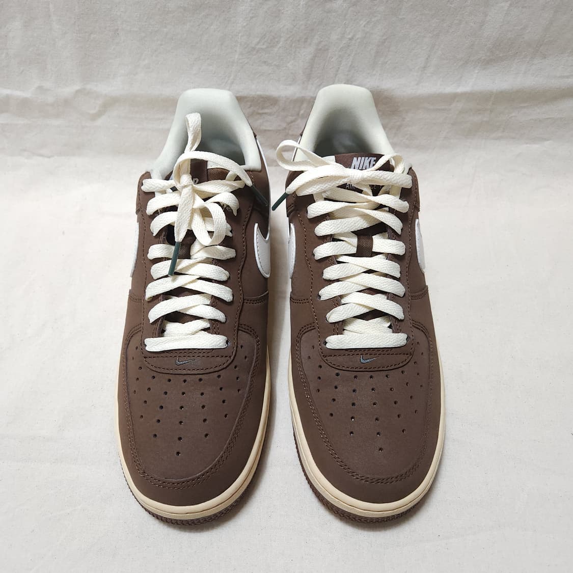 [260] 나이키 에어포스 1 '07 카카오 와우 코코넛 밀크 상품이미지2