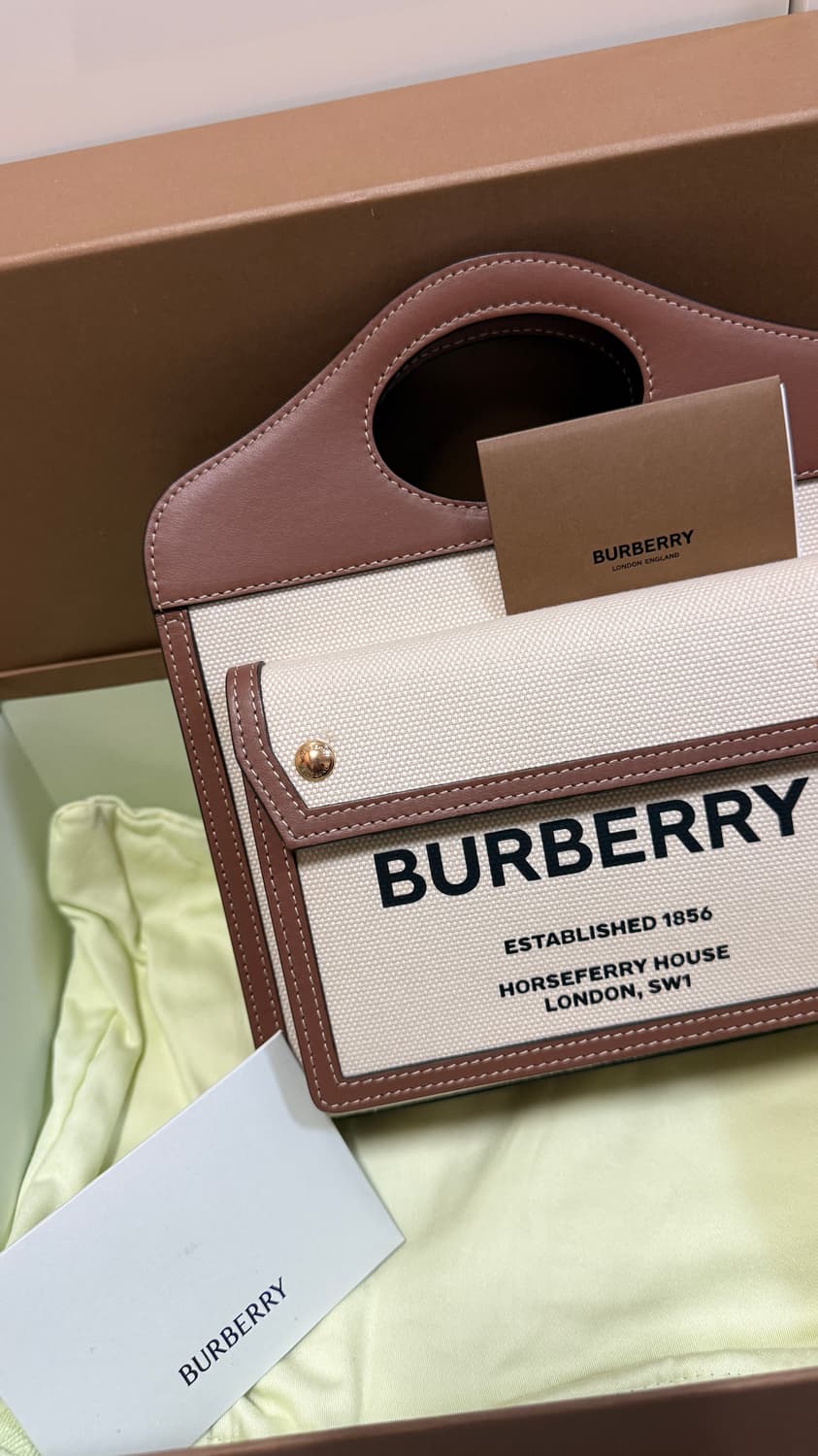 버버리 미니 포켓백  상품이미지1