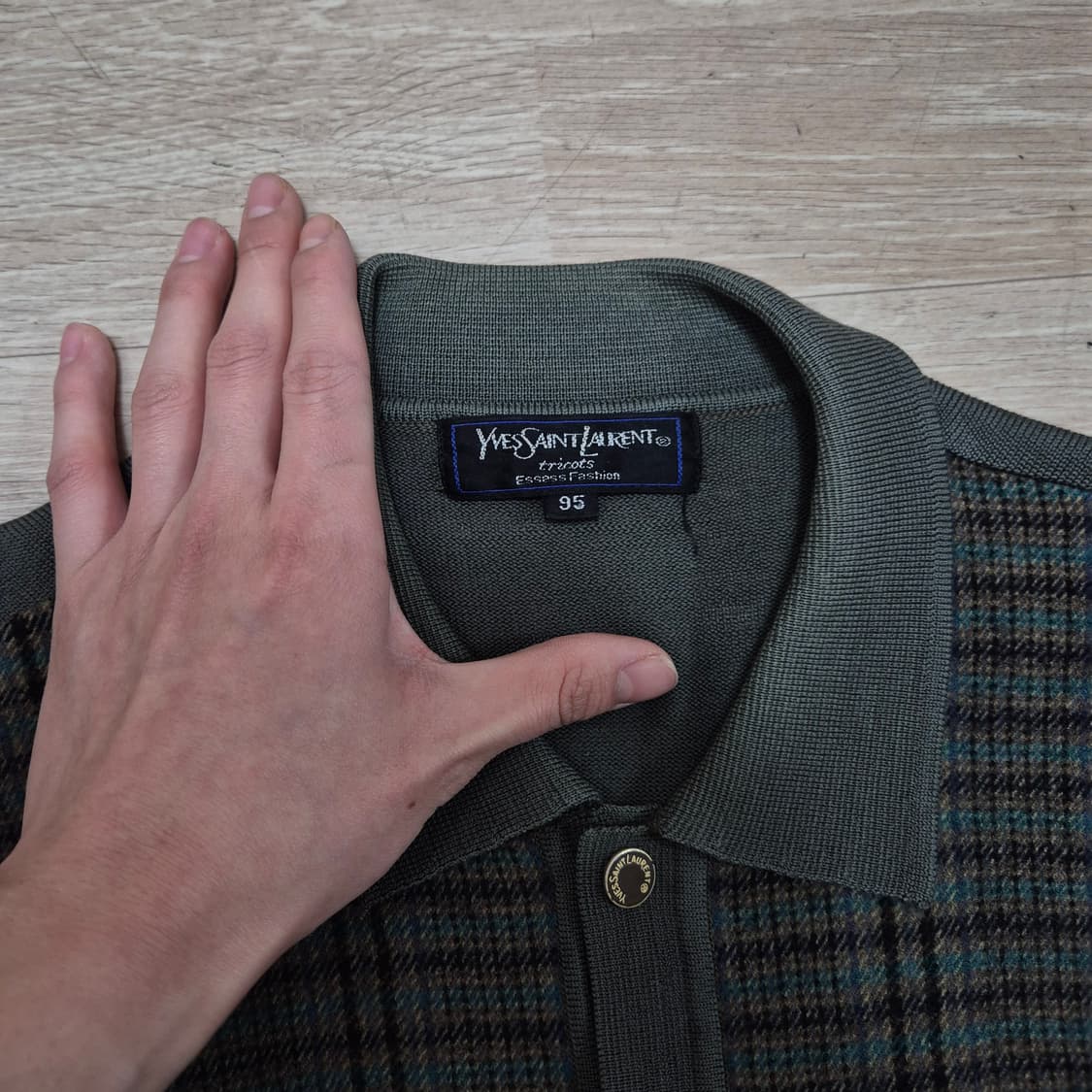 입생로랑 멀티체크 카라 니트 M(95) 상품이미지4